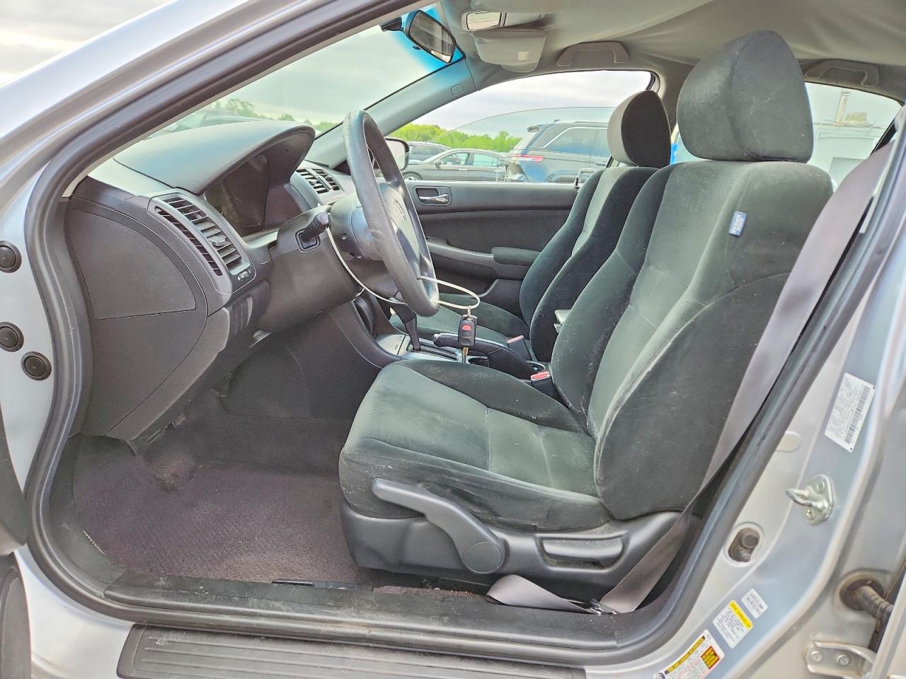 2007 Honda Accord Lx Silver vin: 1HGCM564X7A101660