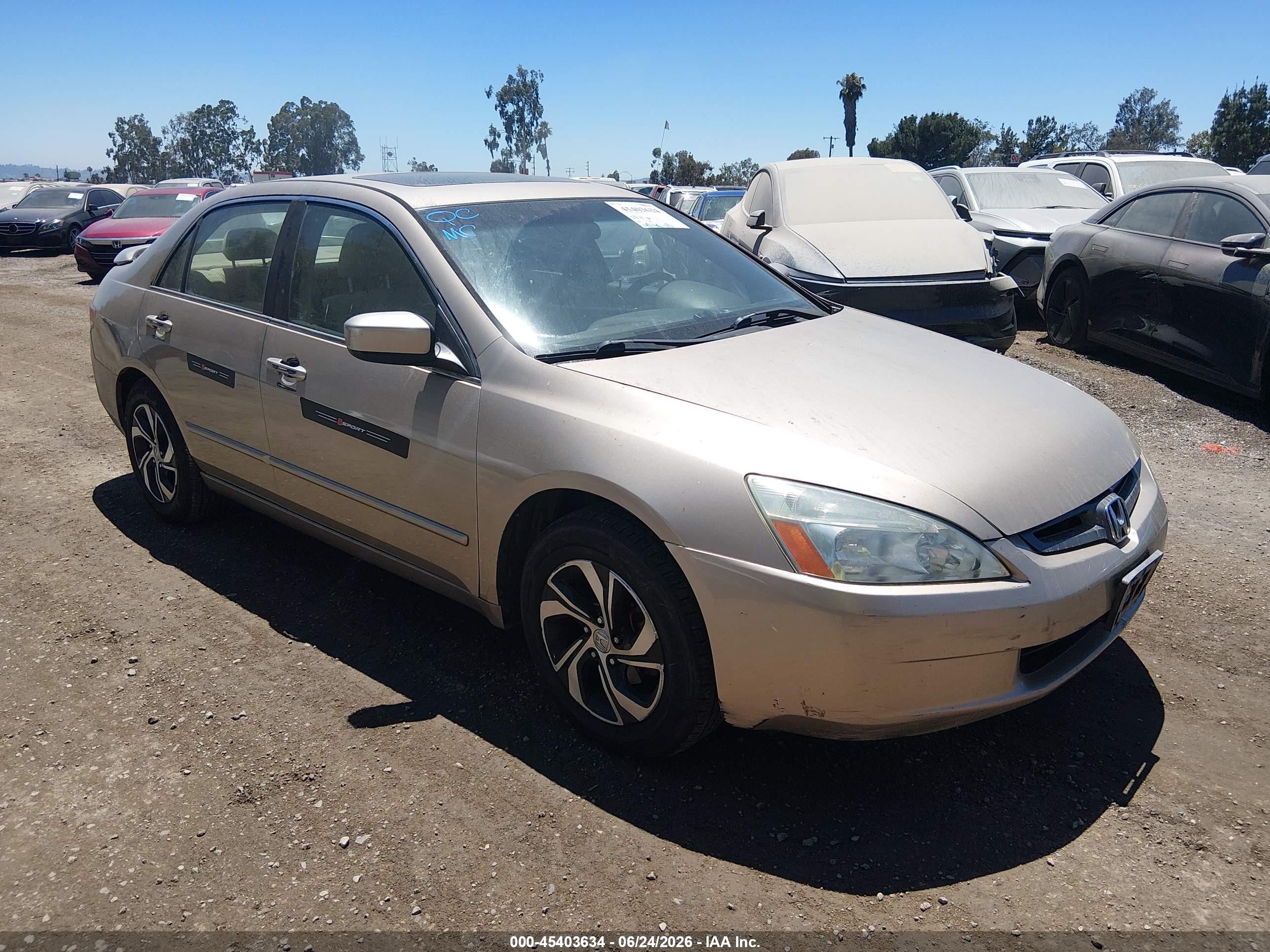 2004 Honda Accord 2.4 Ex Серый vin: 1HGCM56604A124894