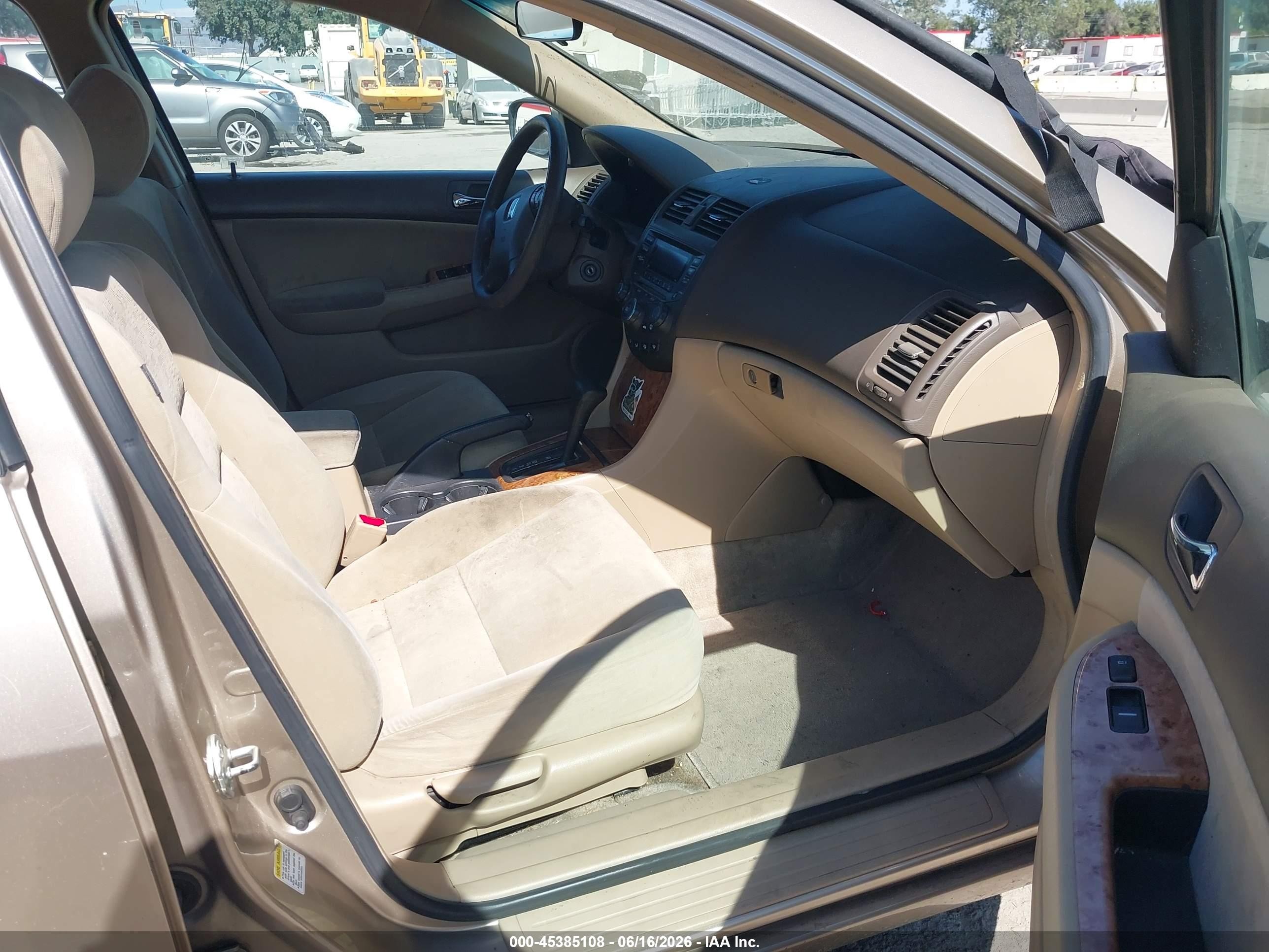 2004 Honda Accord 2.4 Ex Gold vin: 1HGCM56604A167129