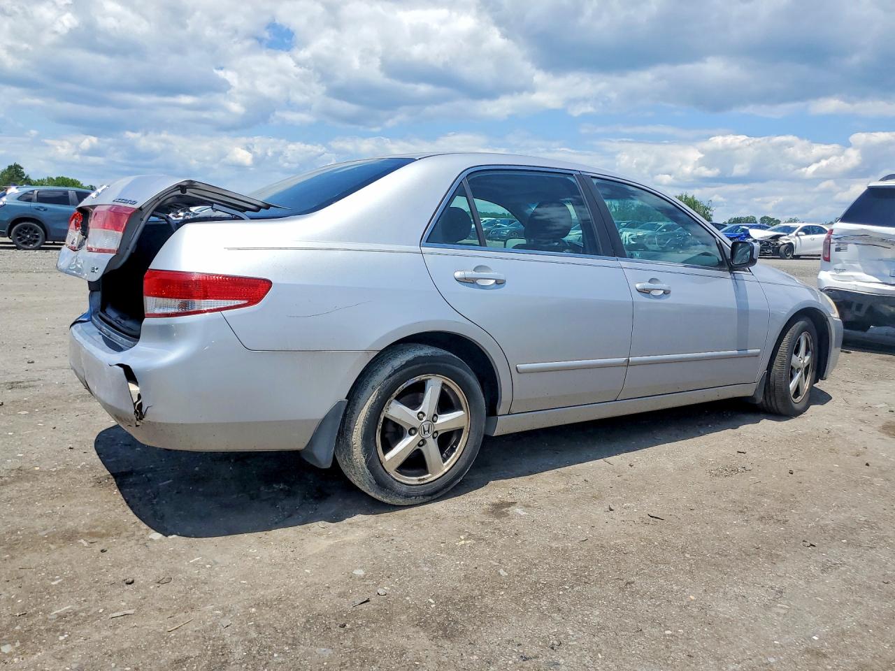 2003 Honda Accord Ex Silver vin: 1HGCM56613A022020
