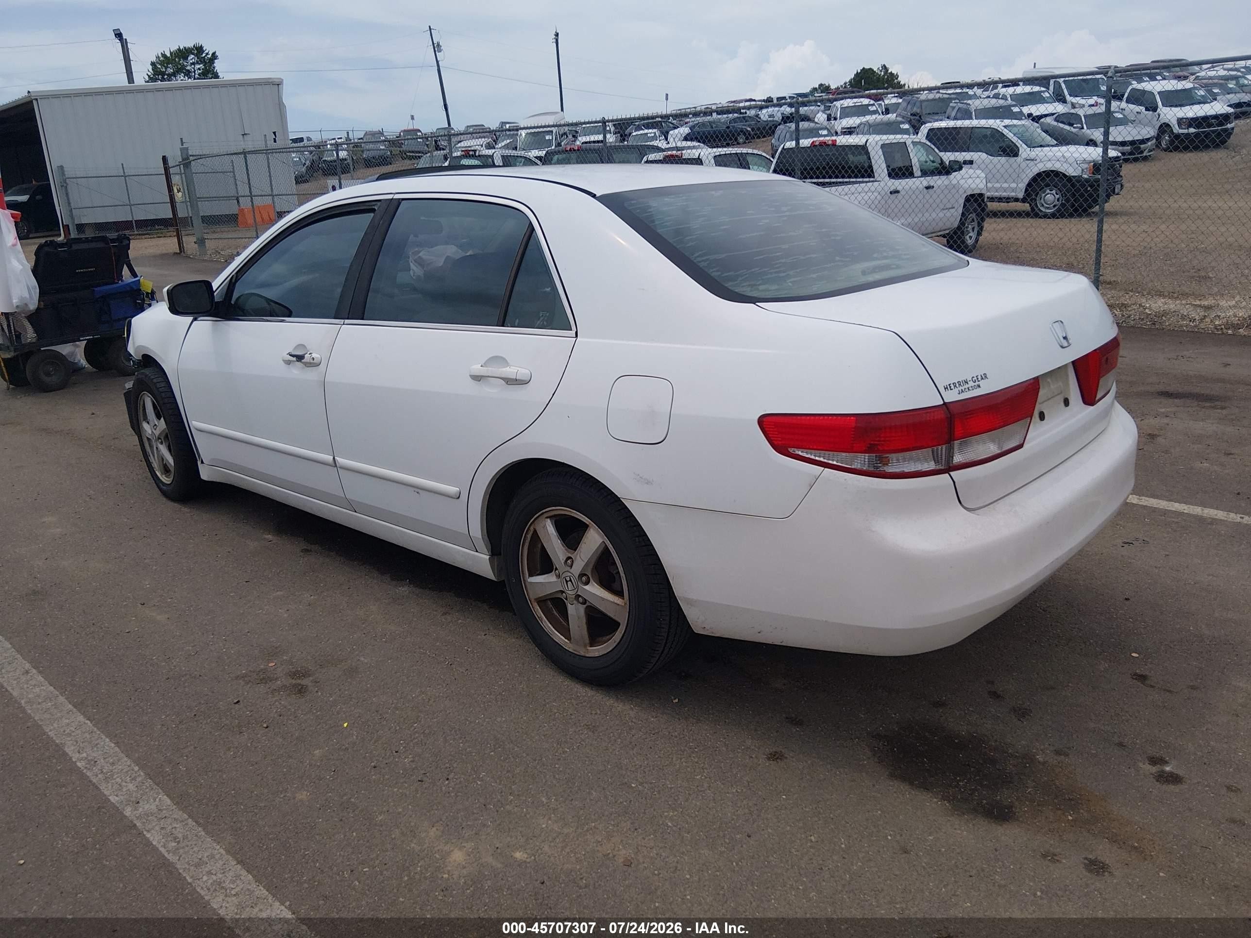 2003 Honda Accord 2.4 Ex Белый vin: 1HGCM56623A033334