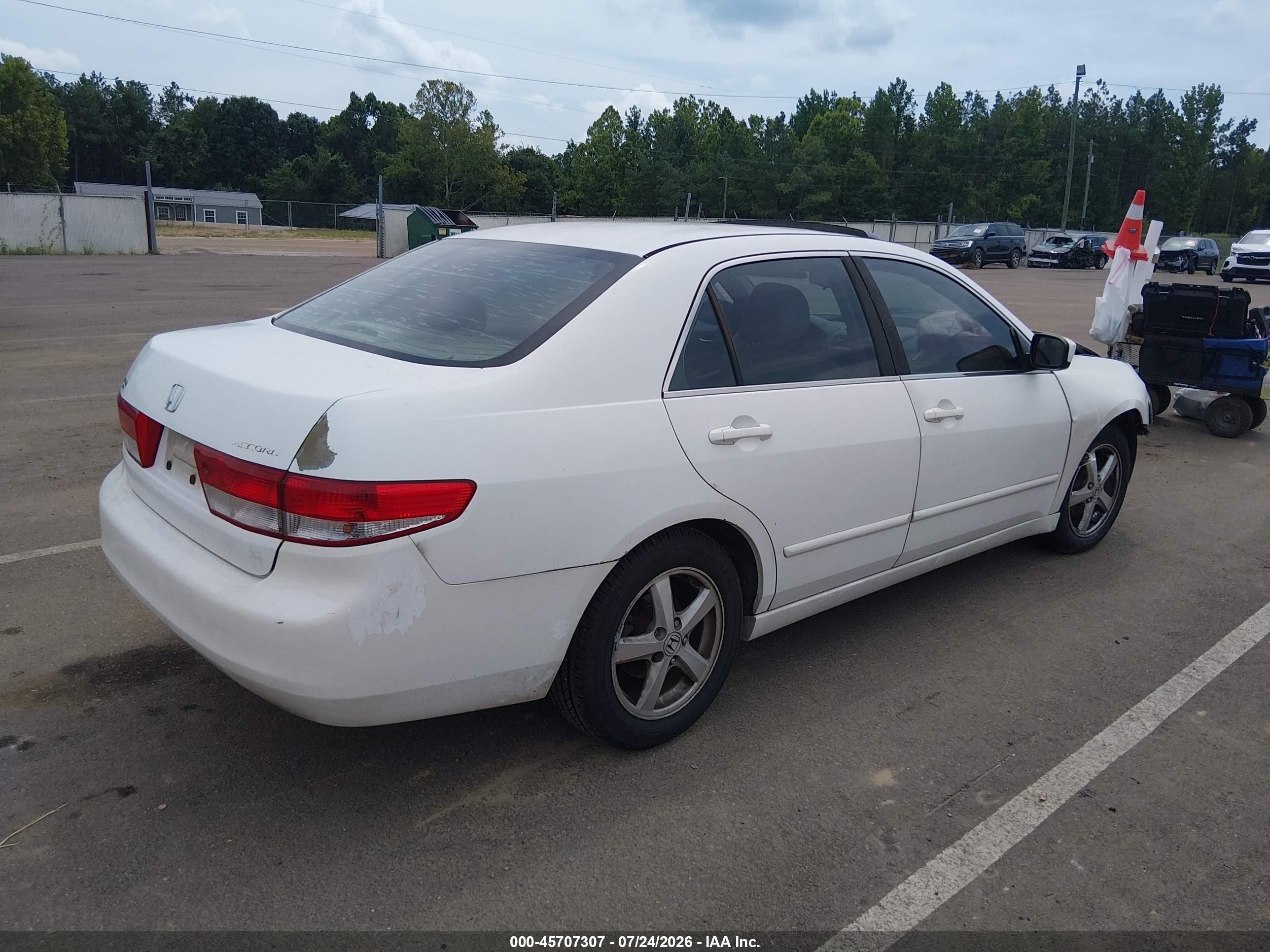 2003 Honda Accord 2.4 Ex Белый vin: 1HGCM56623A033334