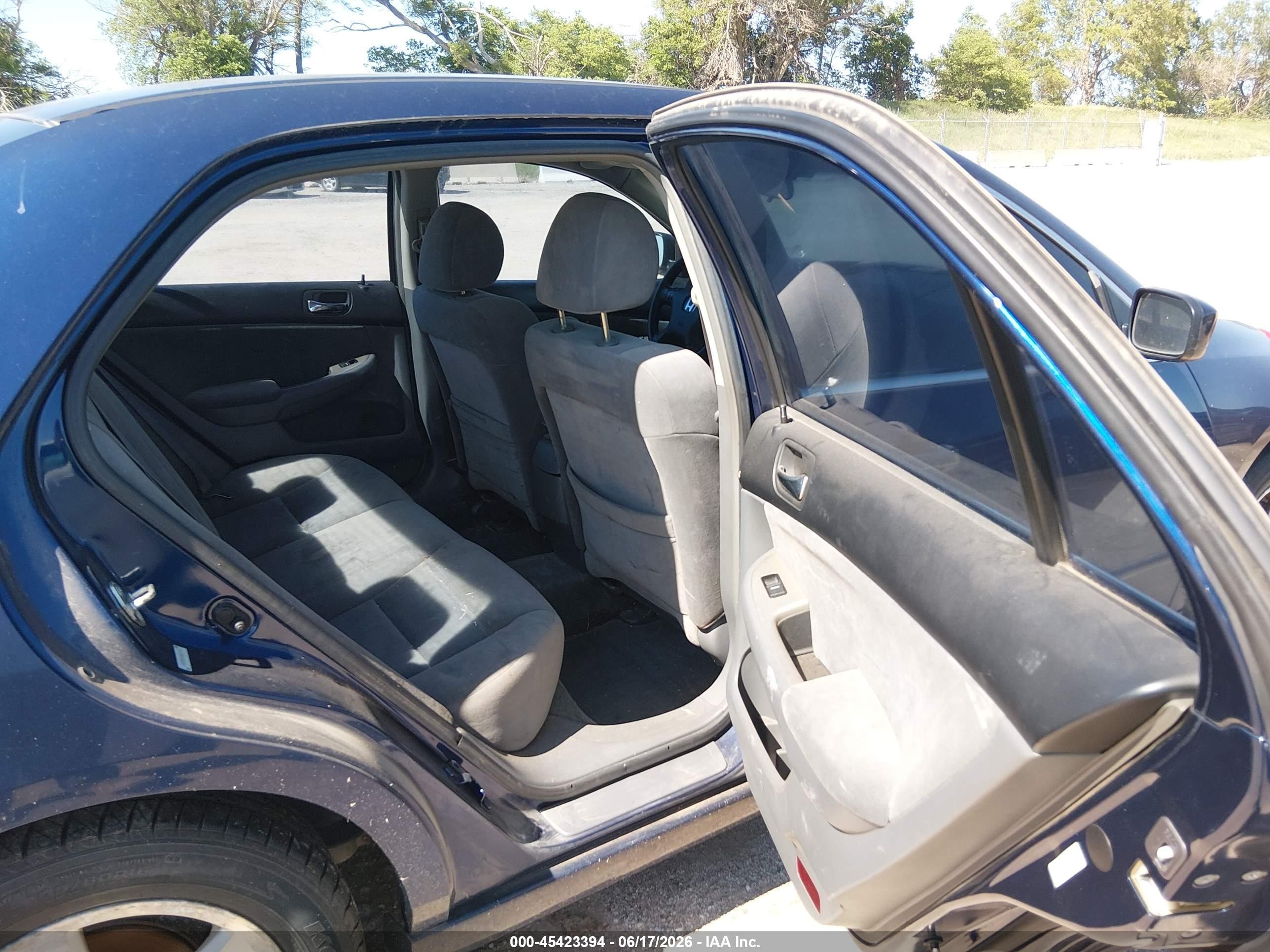 2004 Honda Accord 2.4 Ex Dark Blue vin: 1HGCM56624A027244