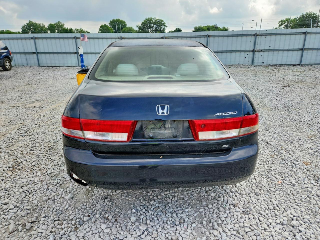 2004 Honda Accord Ex Black vin: 1HGCM56624A033920