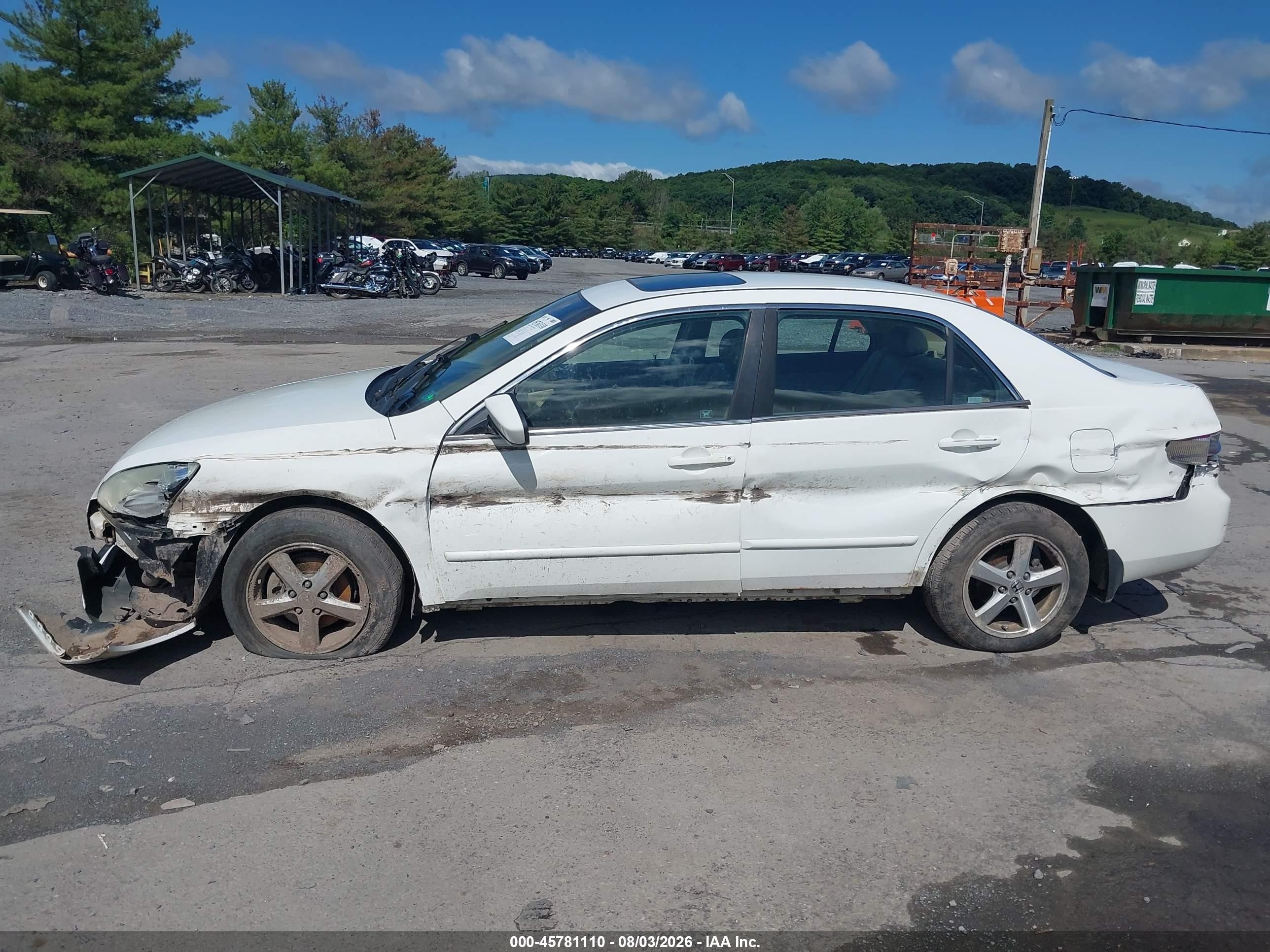 2003 Honda Accord 2.4 Ex Белый vin: 1HGCM56633A080758