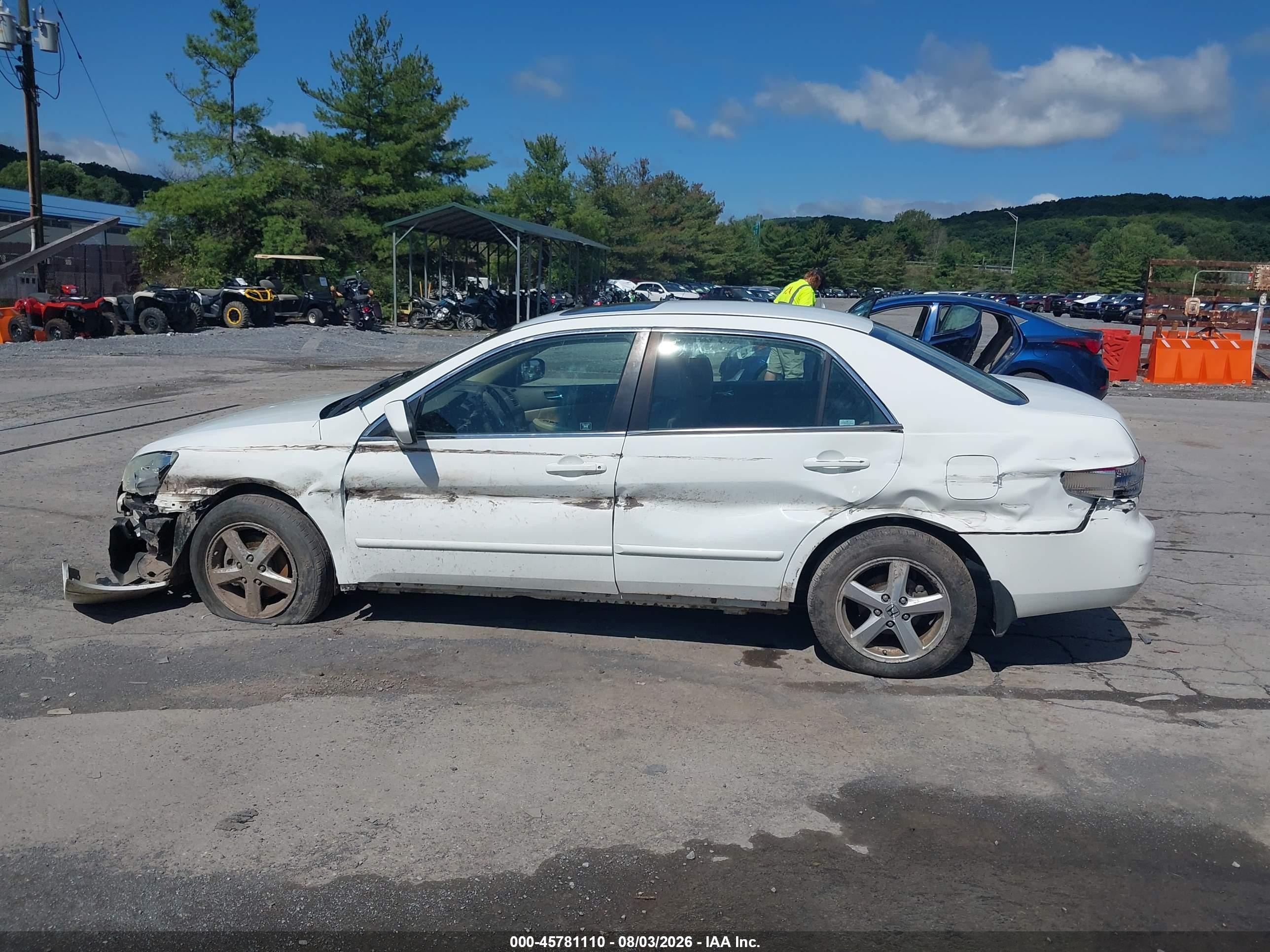 2003 Honda Accord 2.4 Ex Белый vin: 1HGCM56633A080758