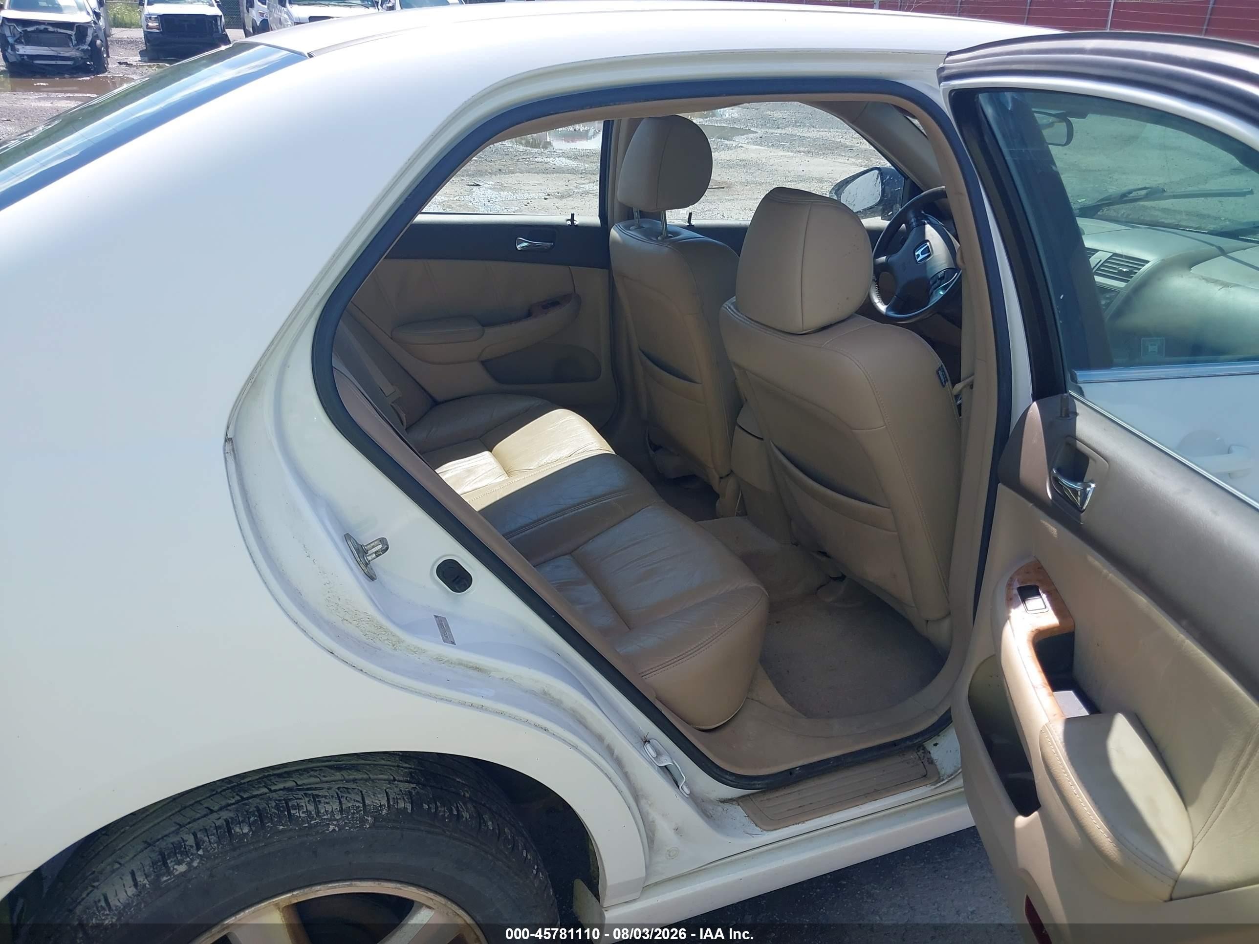 2003 Honda Accord 2.4 Ex Белый vin: 1HGCM56633A080758