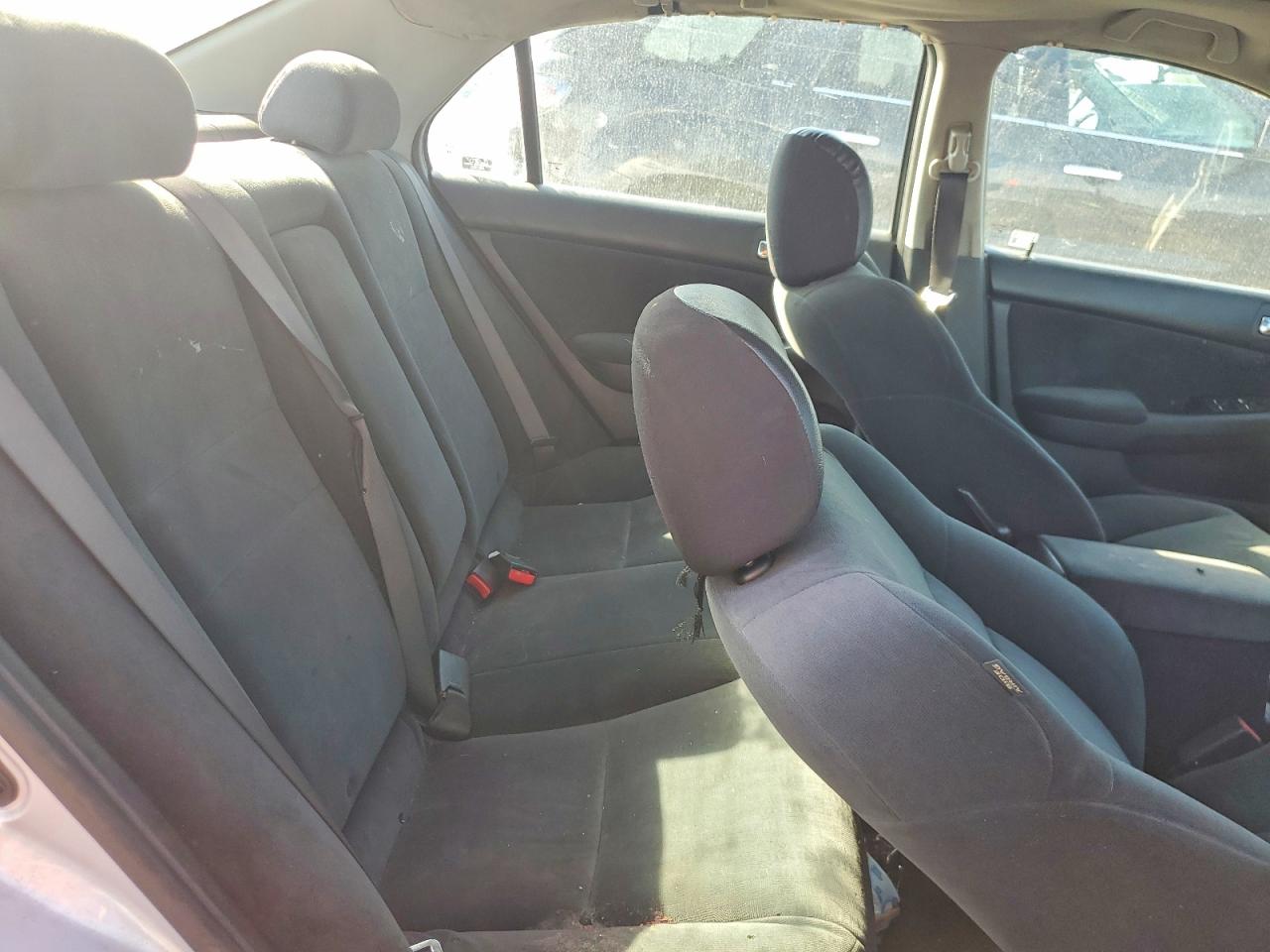 2004 Honda Accord Ex Silver vin: 1HGCM56634A094080