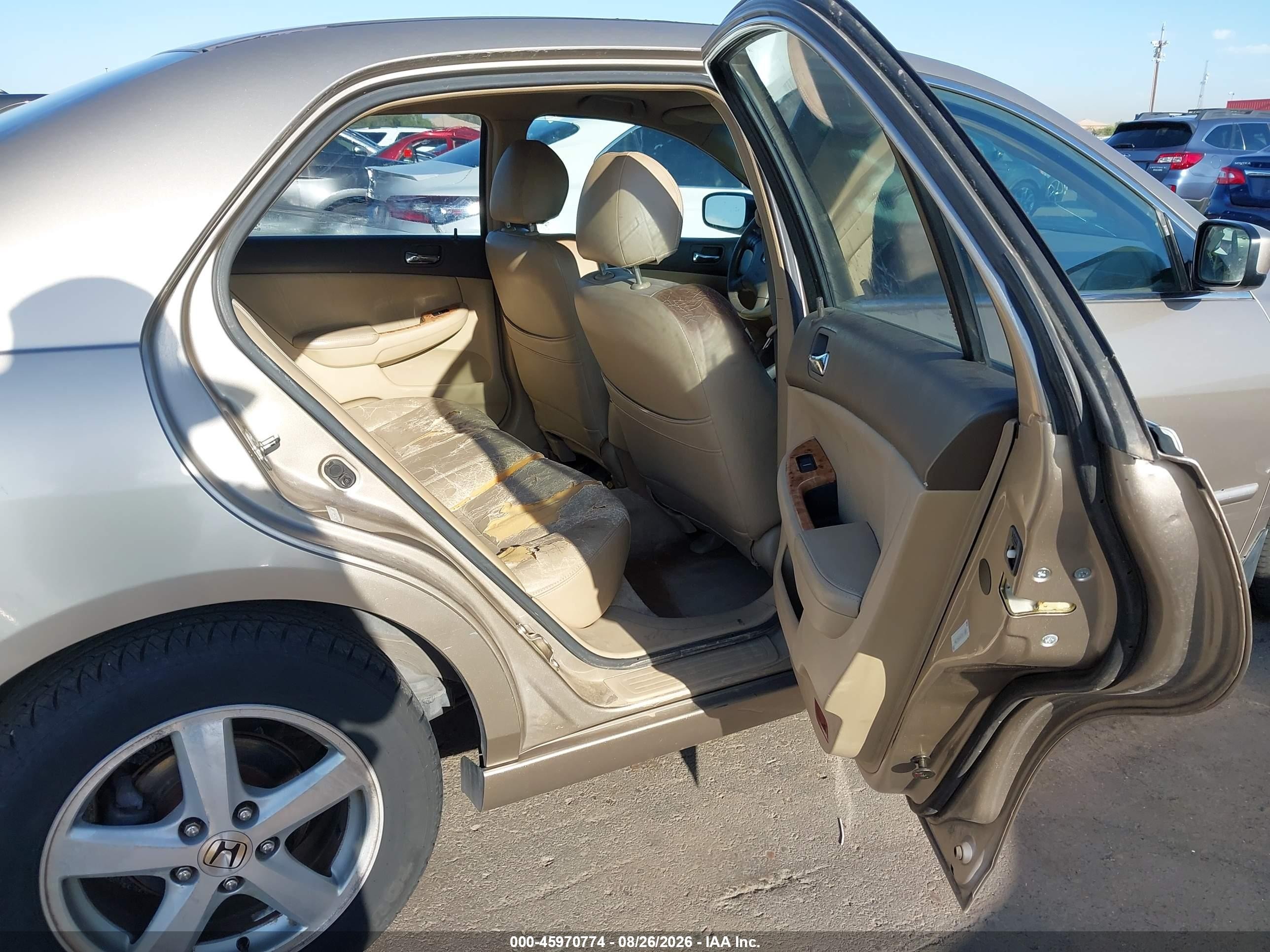 2003 Honda Accord 2.4 Ex Бежевый vin: 1HGCM56643A111001