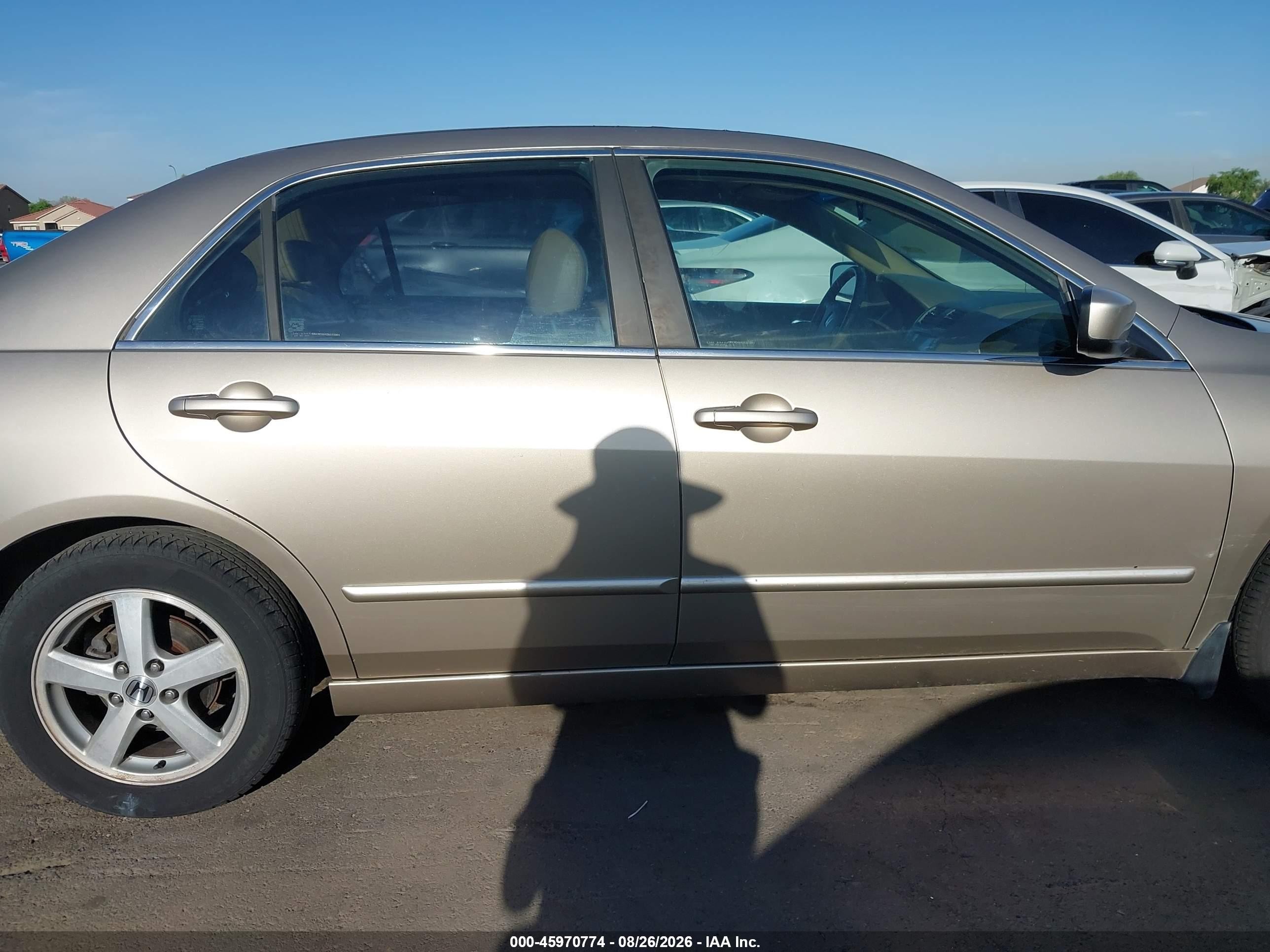 2003 Honda Accord 2.4 Ex Бежевый vin: 1HGCM56643A111001