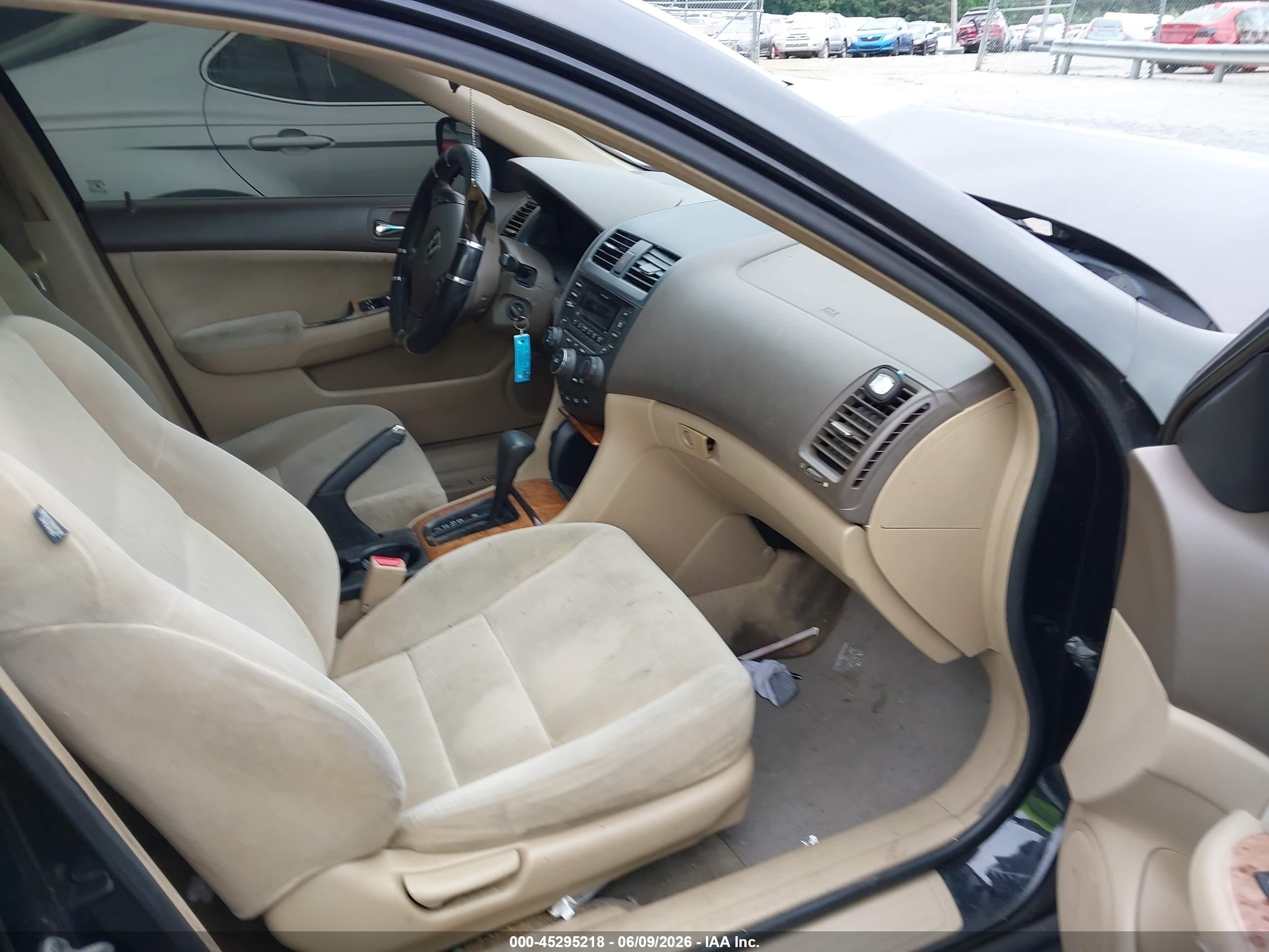 2003 Honda Accord 2.4 Ex Black vin: 1HGCM56653A124730