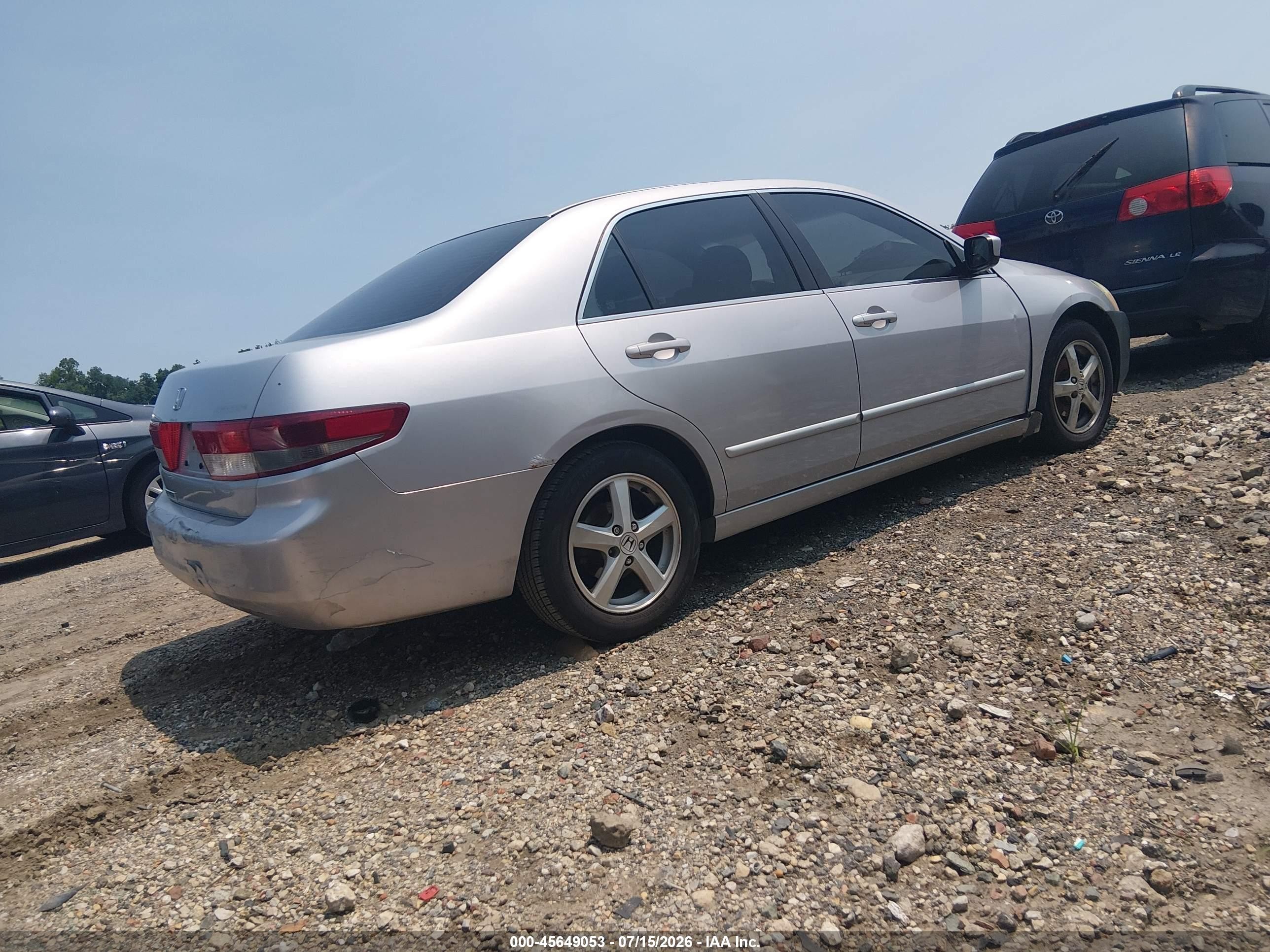 2003 Honda Accord Sdn Ex Silver vin: 1HGCM56663A077157