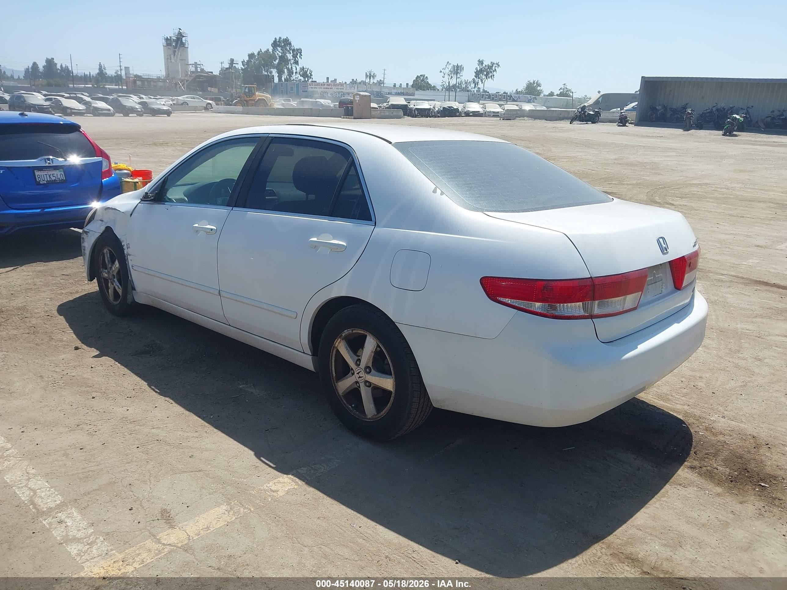 2004 Honda Accord 2.4 Ex White vin: 1HGCM56664A008387