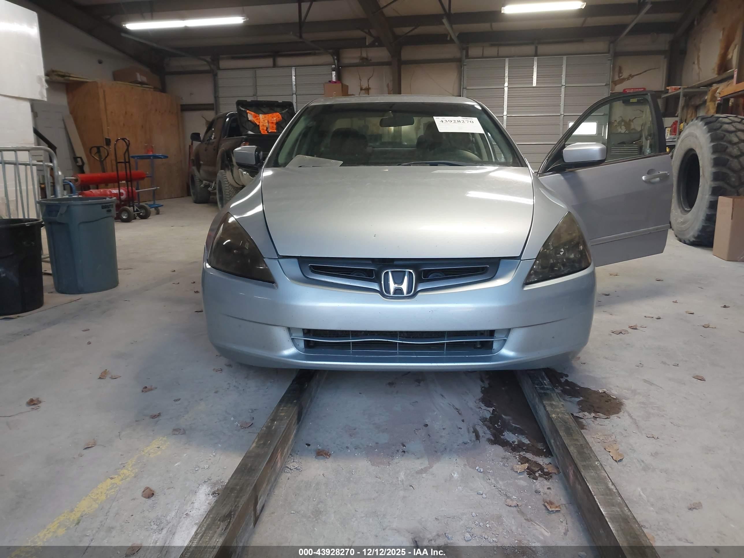 2004 Honda Accord 2.4 Ex Silver vin: 1HGCM56664A047481