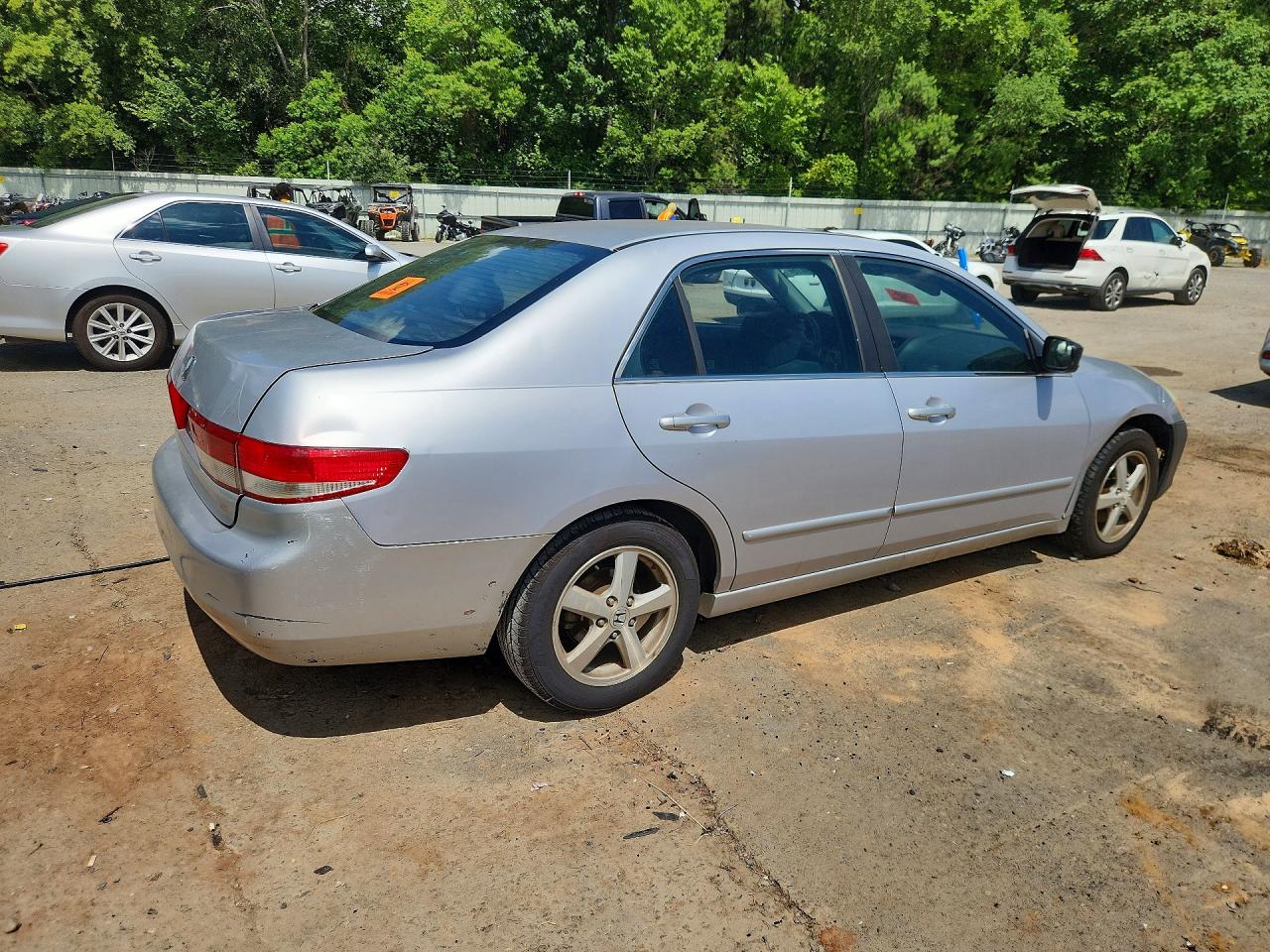 2004 Honda Accord Ex Silver vin: 1HGCM56664A146558
