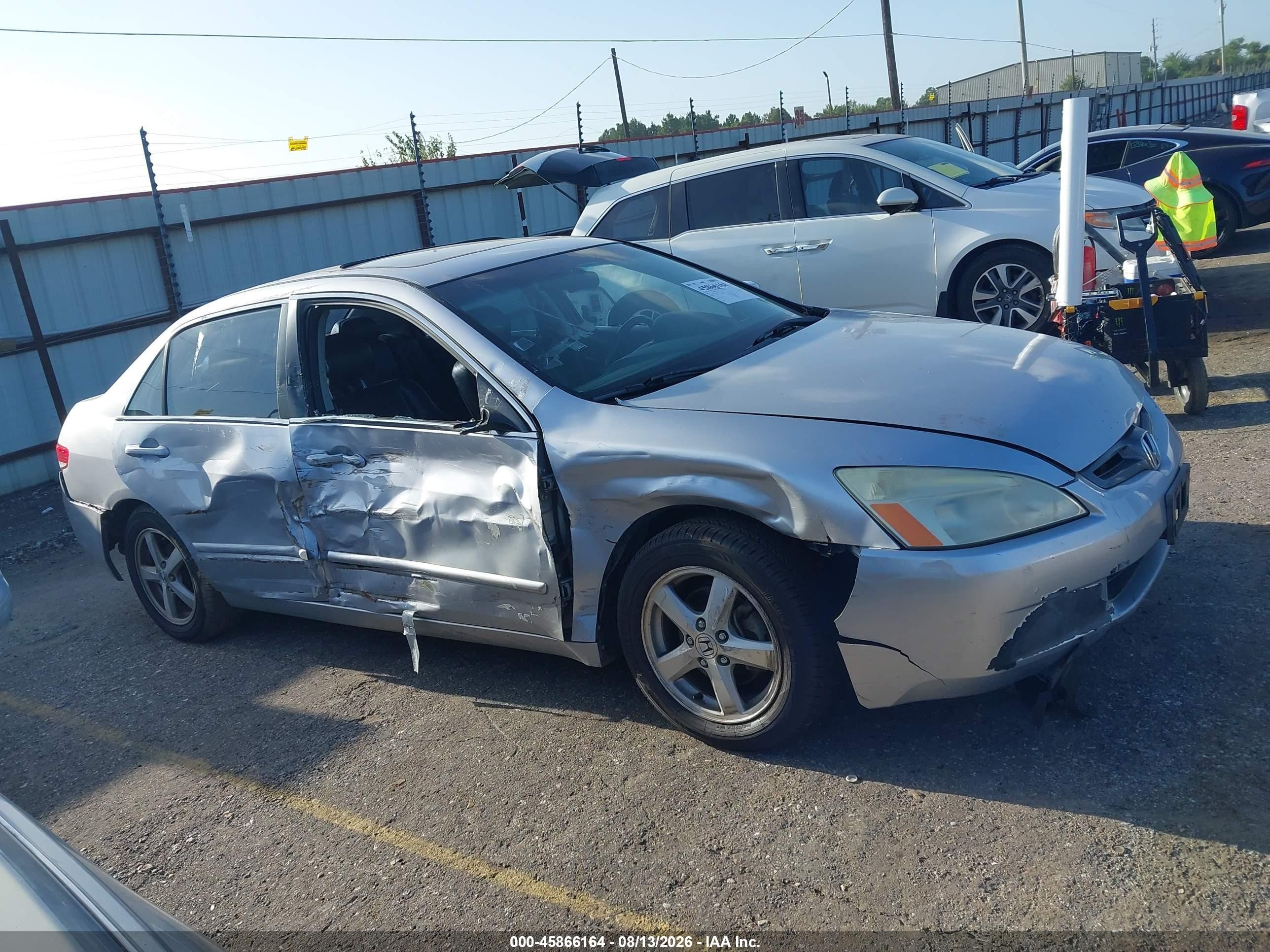 2003 Honda Accord 2.4 Ex Серебряный vin: 1HGCM56673A127841