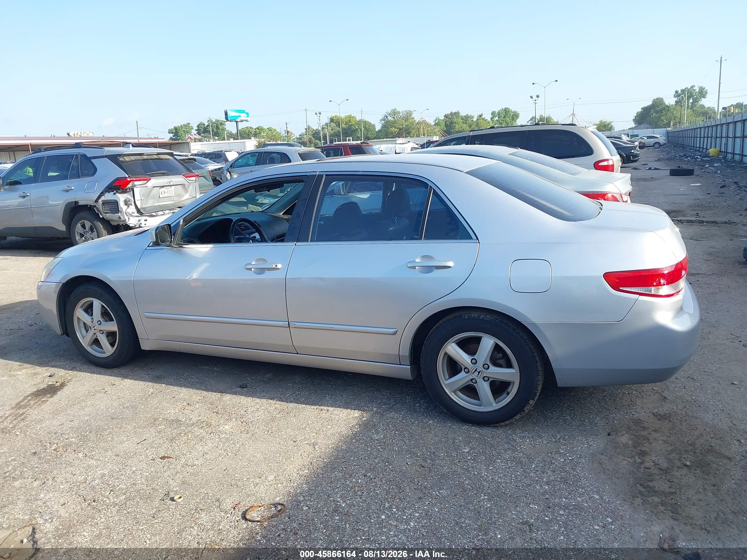 2003 Honda Accord 2.4 Ex Серебряный vin: 1HGCM56673A127841