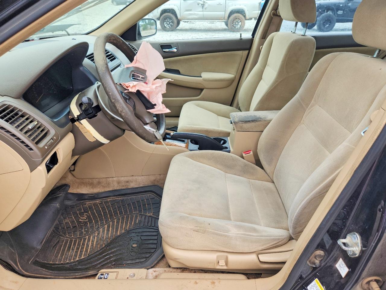 2004 Honda Accord 4d Dx Черный vin: 1HGCM56674A072910