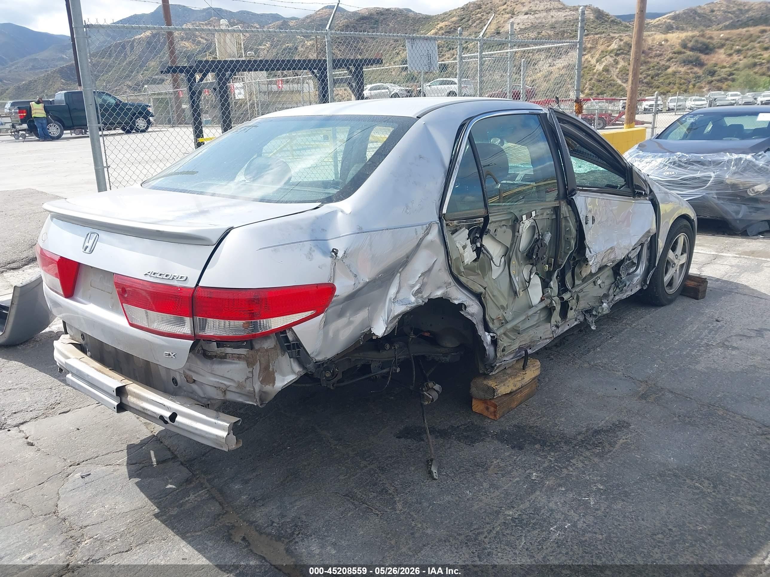 2003 Honda Accord 2.4 Ex Silver vin: 1HGCM56683A119828