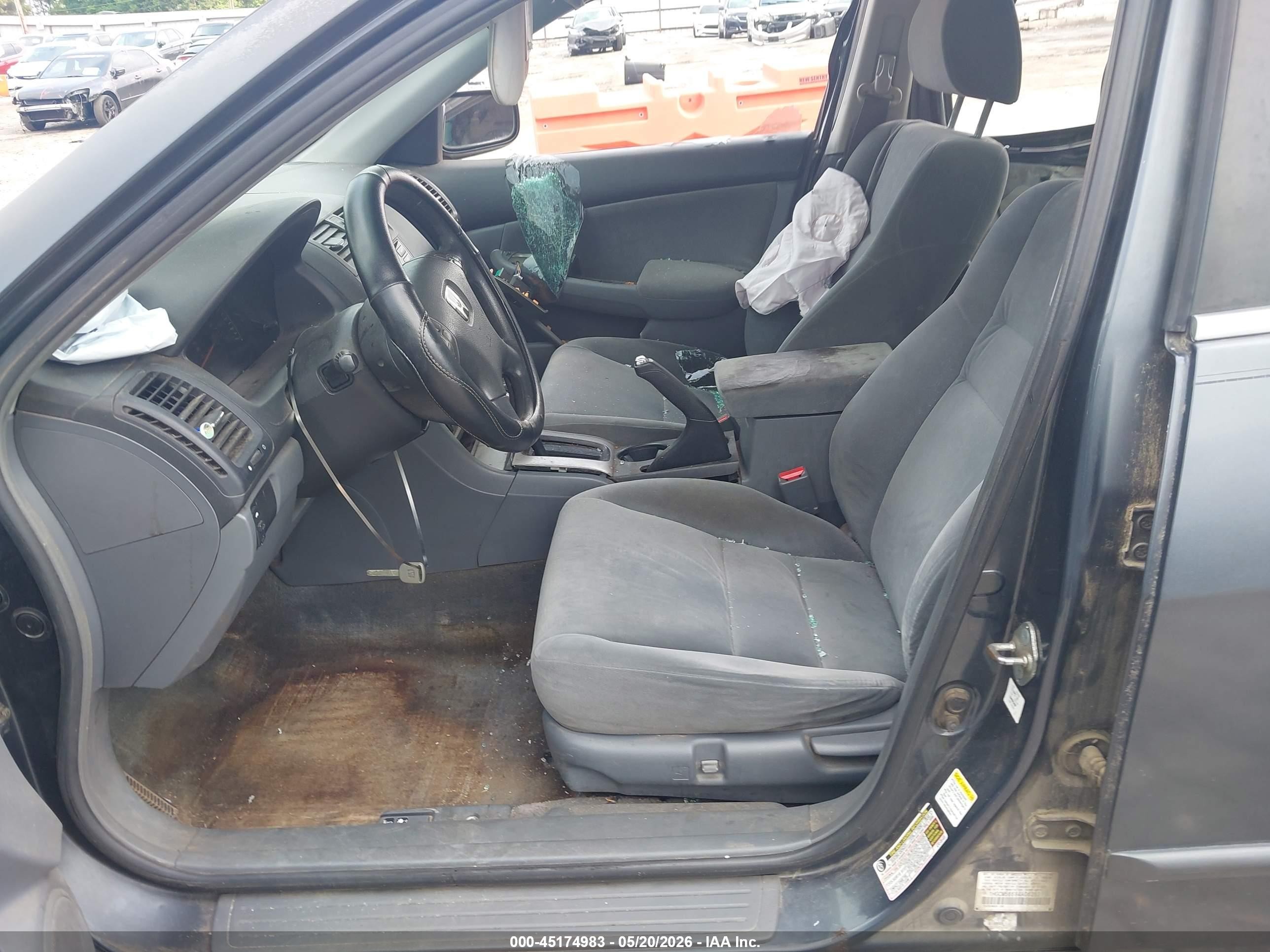 2004 Honda Accord 2.4 Ex Серый vin: 1HGCM56684A062631