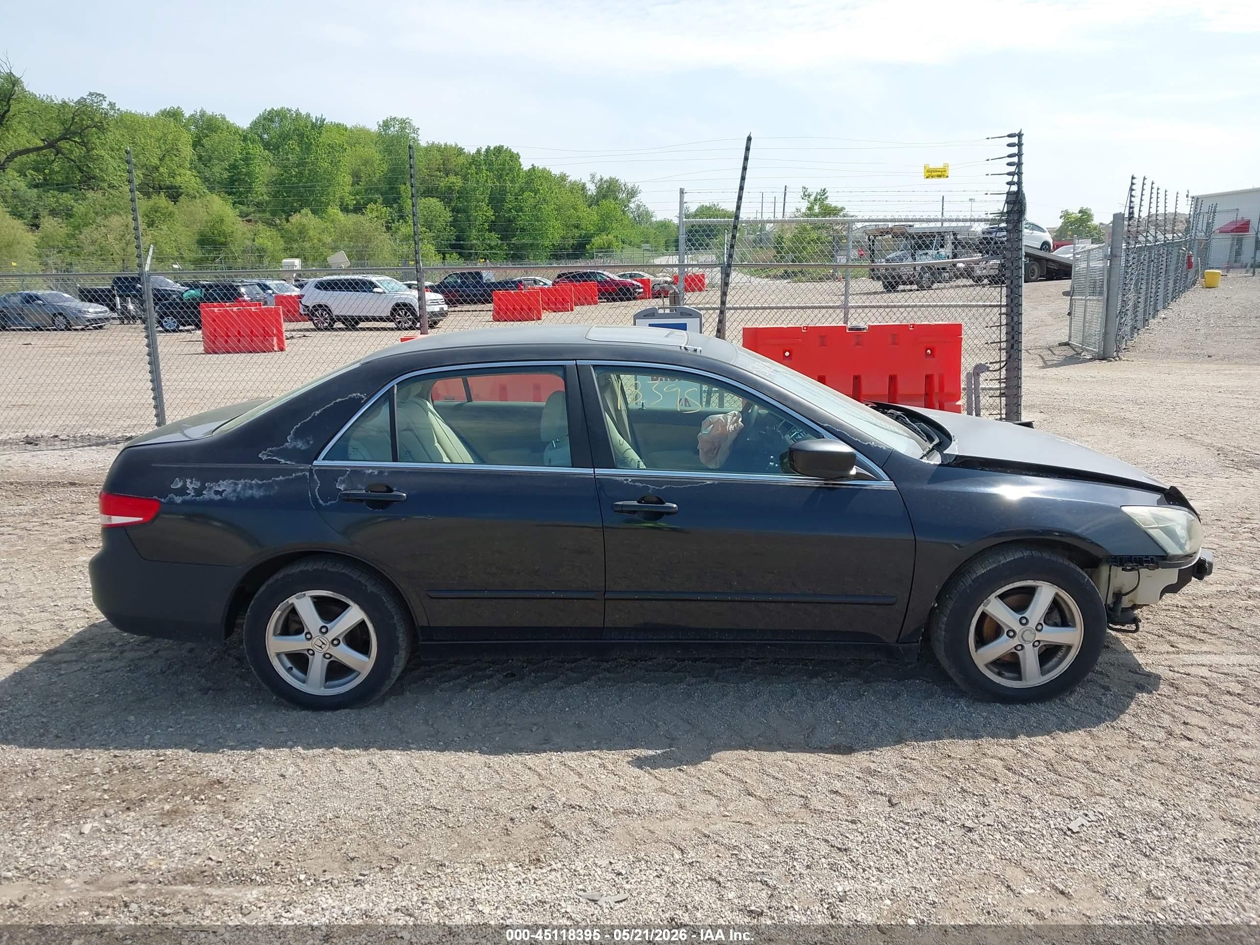 2004 Honda Accord 2.4 Ex Black vin: 1HGCM56684A147971