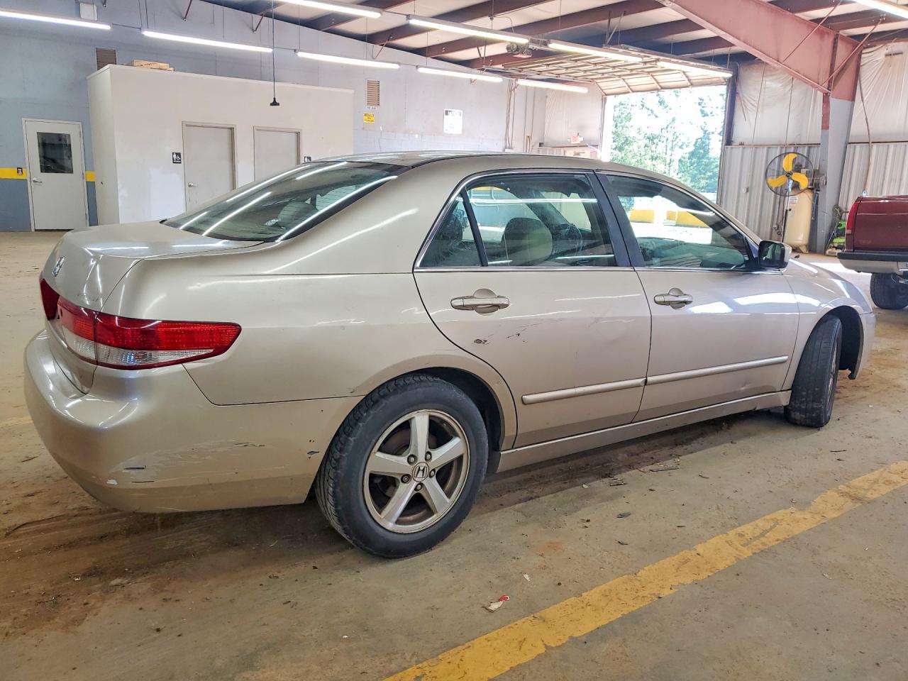 2003 Honda Accord Ex Gold vin: 1HGCM56693A100124
