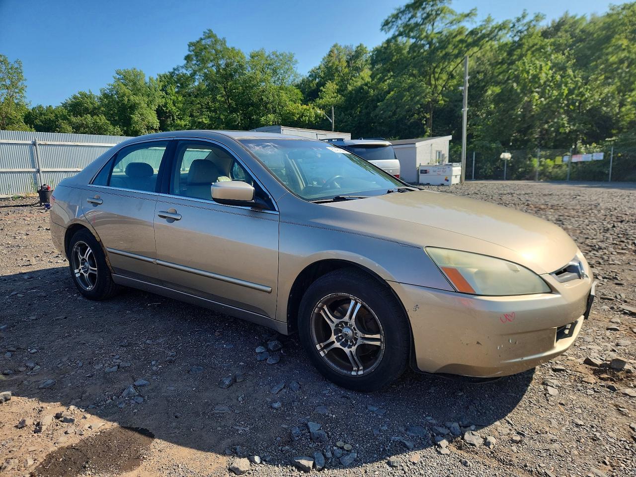 2003 Honda Accord Ex Gold vin: 1HGCM56693A132183