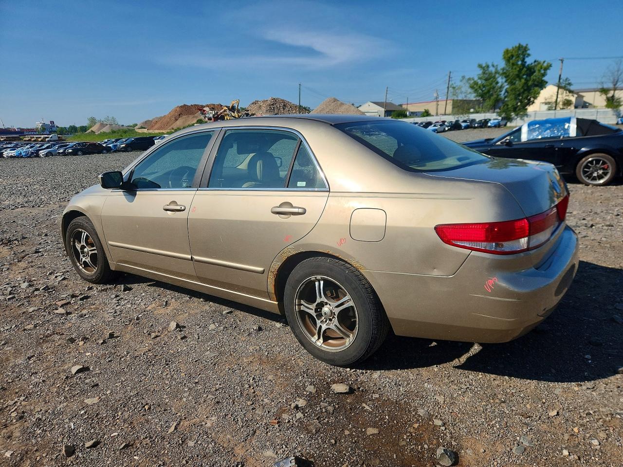 2003 Honda Accord Ex Gold vin: 1HGCM56693A132183