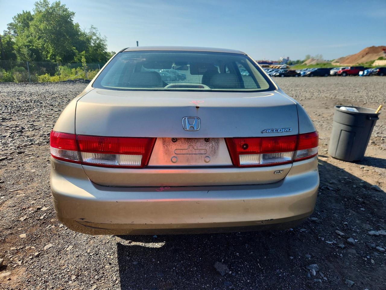 2003 Honda Accord Ex Gold vin: 1HGCM56693A132183