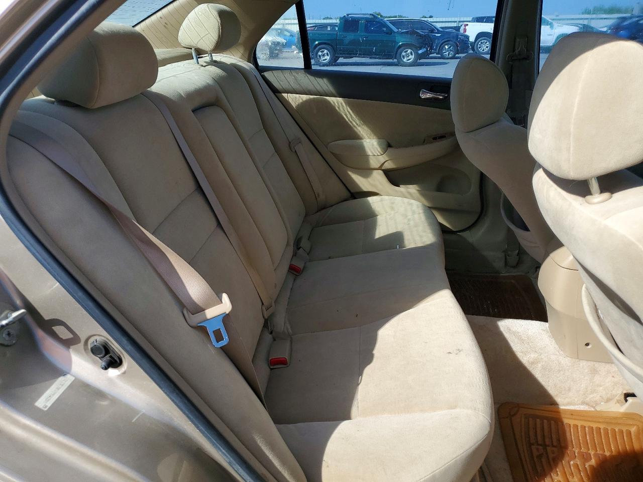 2003 Honda Accord Ex Gold vin: 1HGCM56693A136170