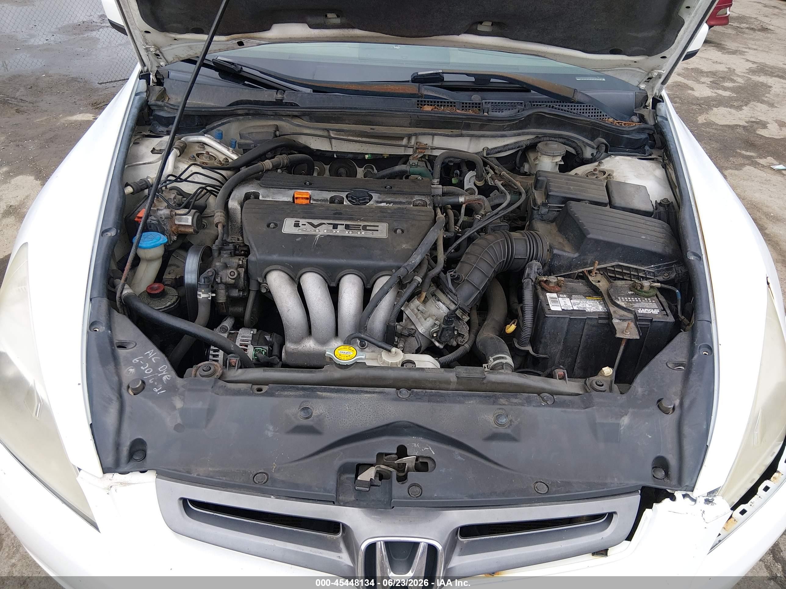 2004 Honda Accord 2.4 Ex White vin: 1HGCM56694A025488