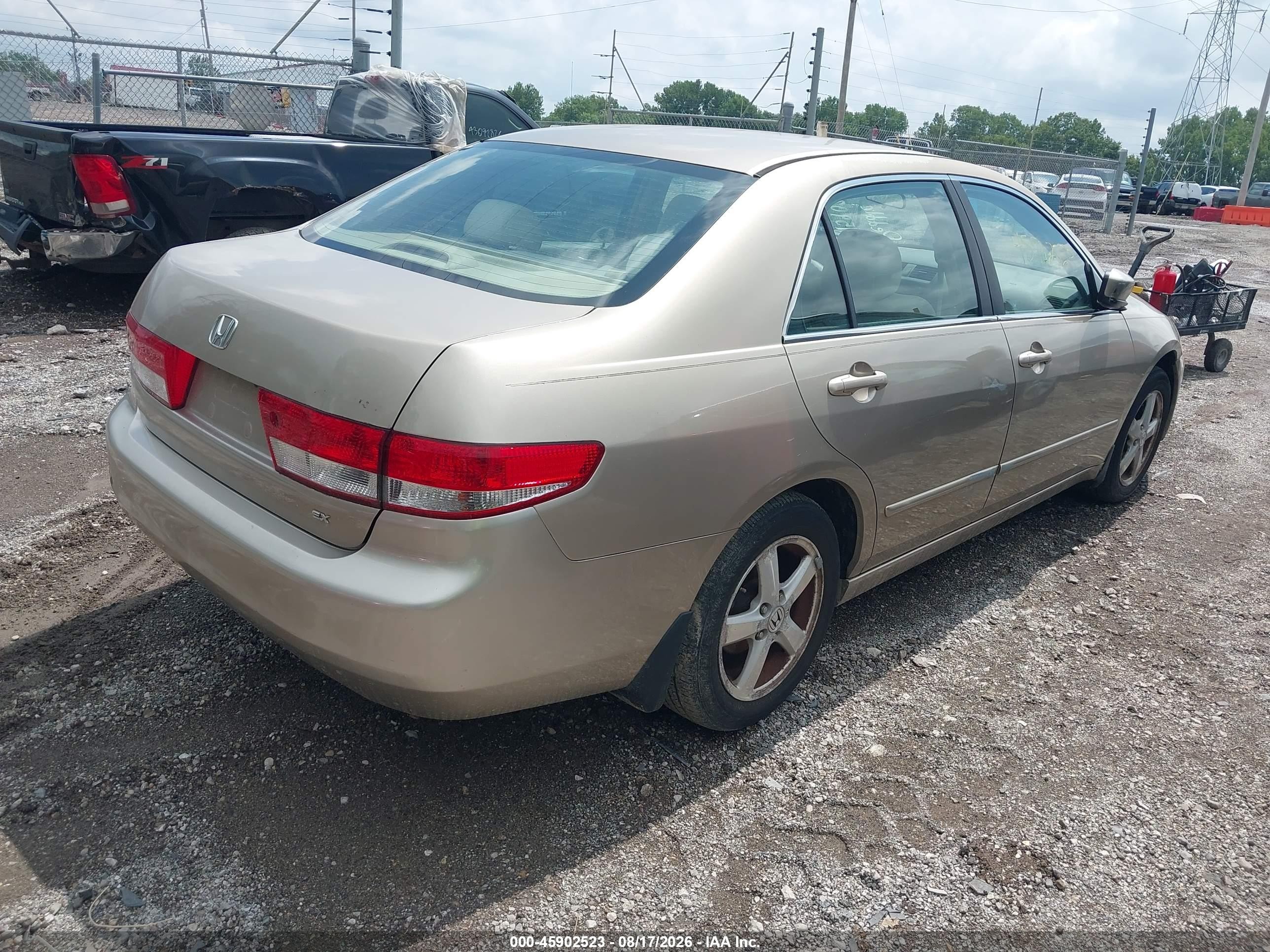 2003 Honda Accord 2.4 Ex Золотой vin: 1HGCM566X3A068249