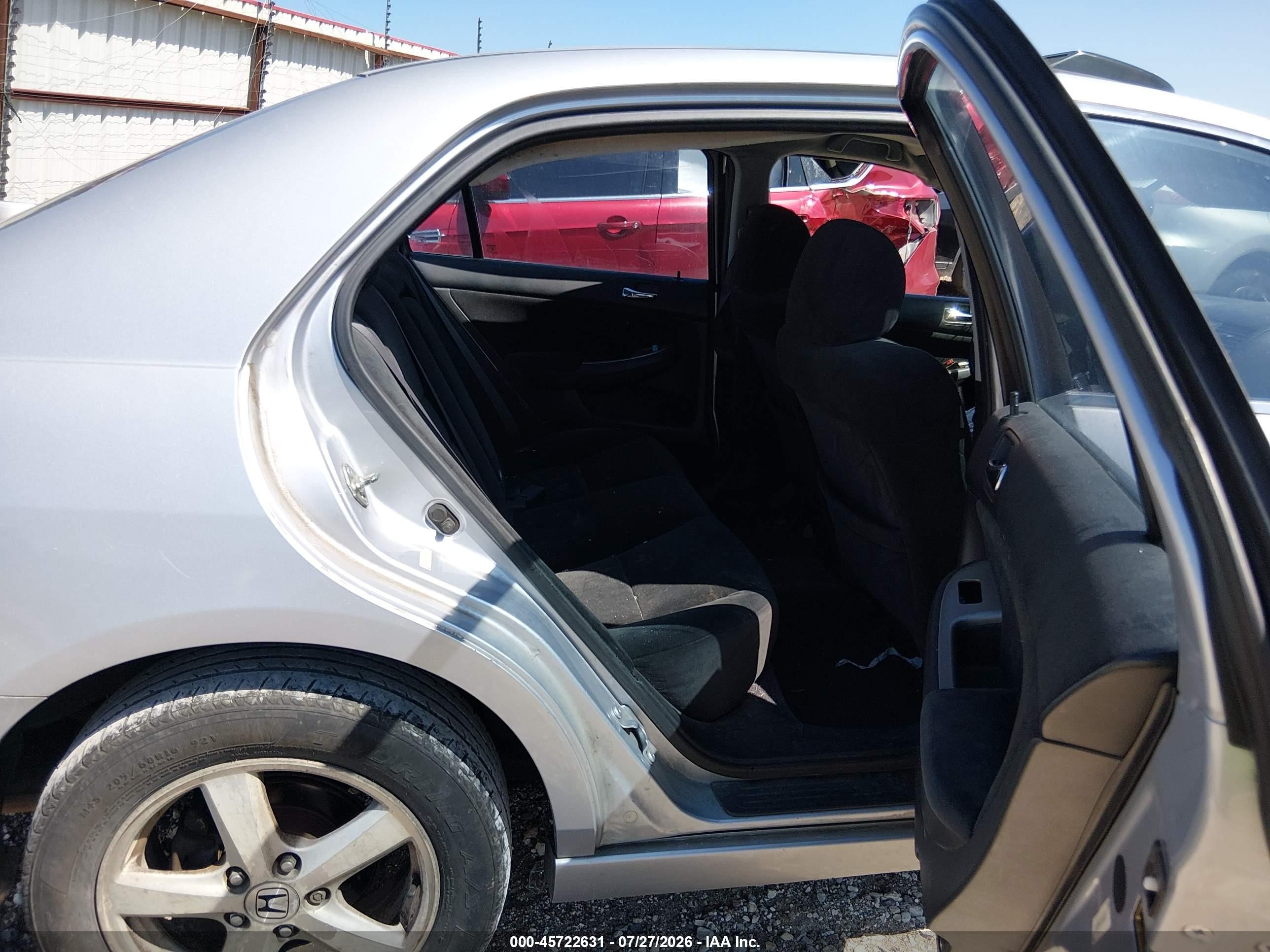 2004 Honda Accord 2.4 Ex Silver vin: 1HGCM566X4A020722