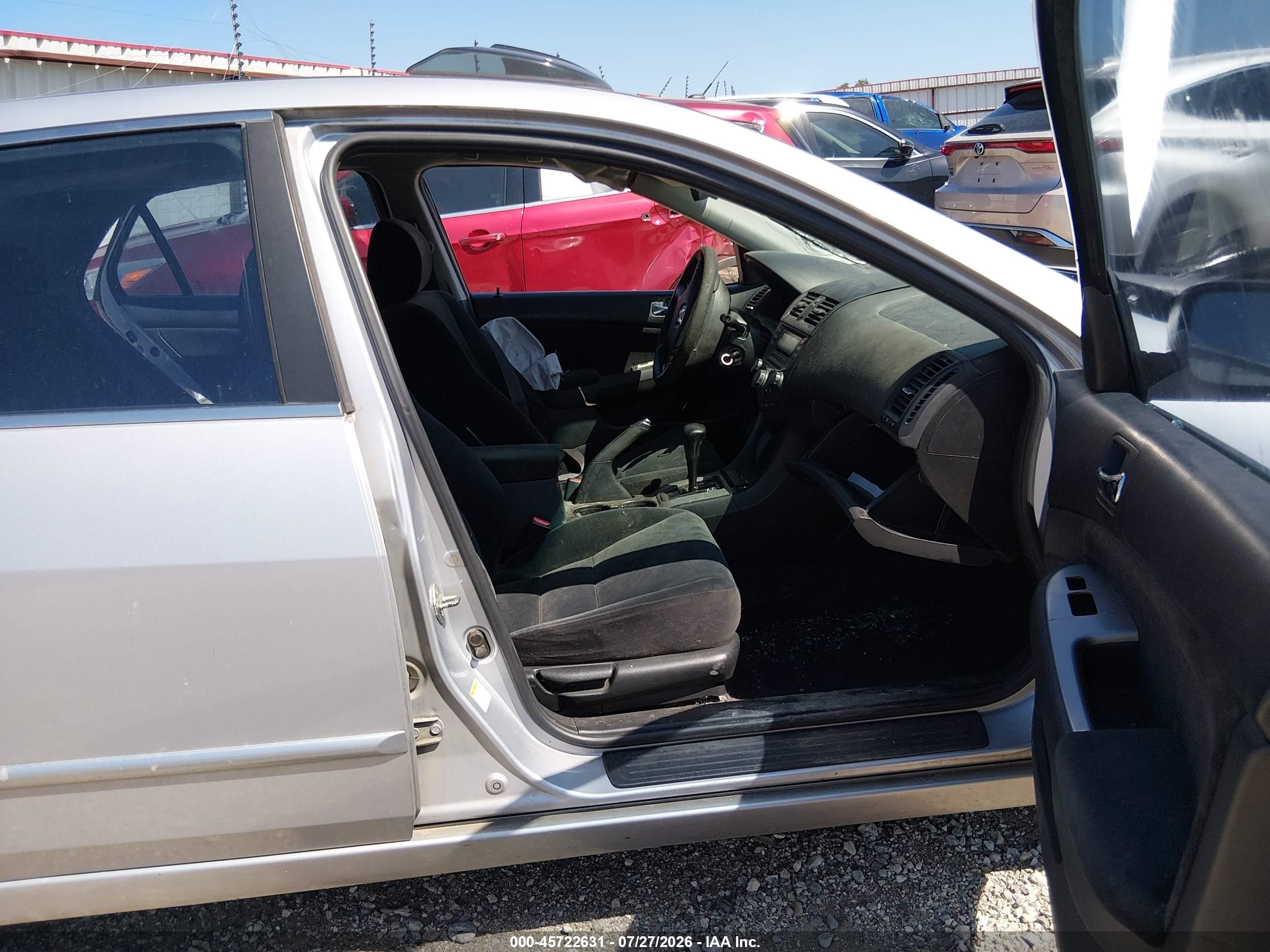 2004 Honda Accord 2.4 Ex Silver vin: 1HGCM566X4A020722