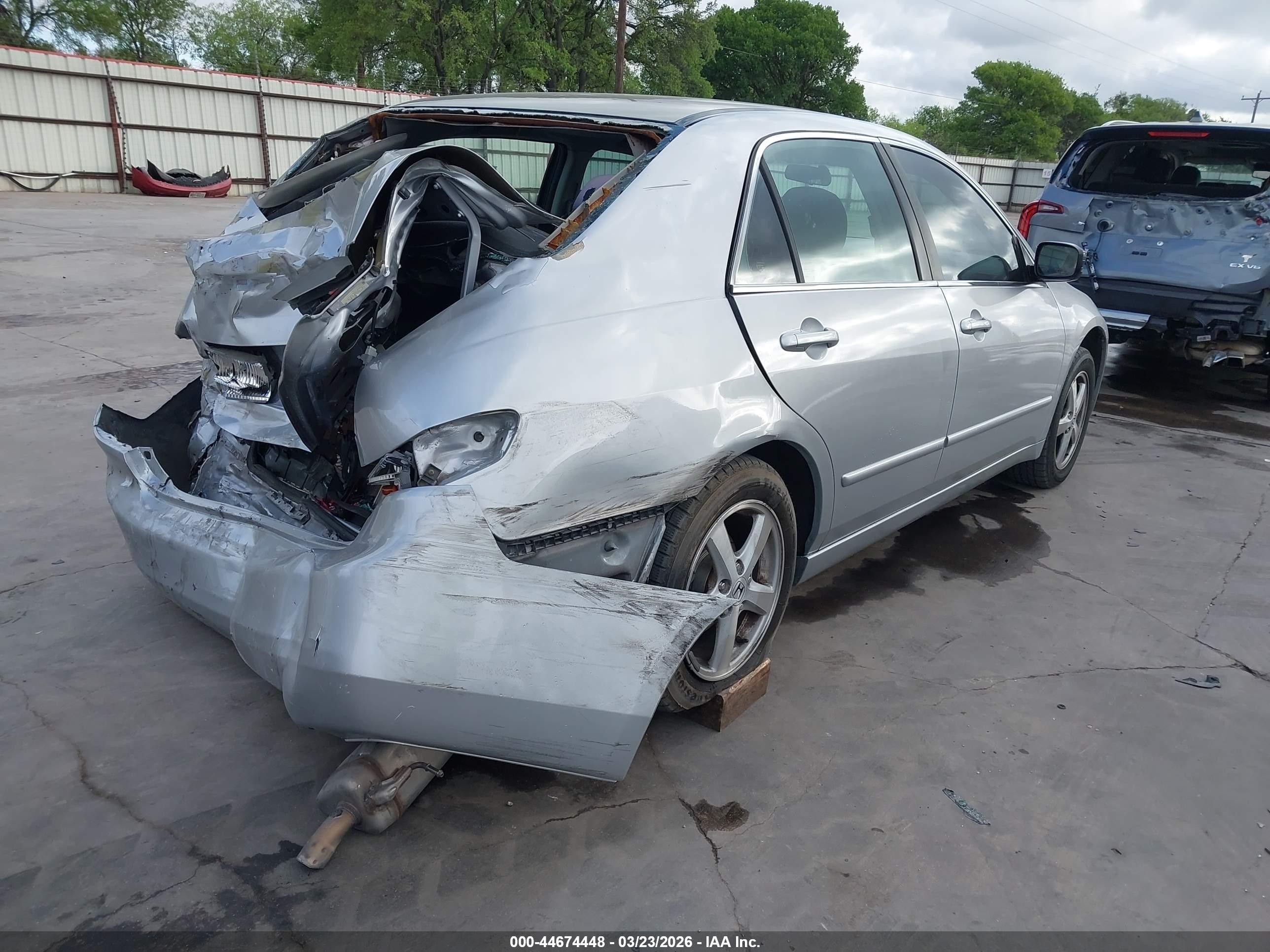 2004 Honda Accord 2.4 Ex Gray vin: 1HGCM56704A077746