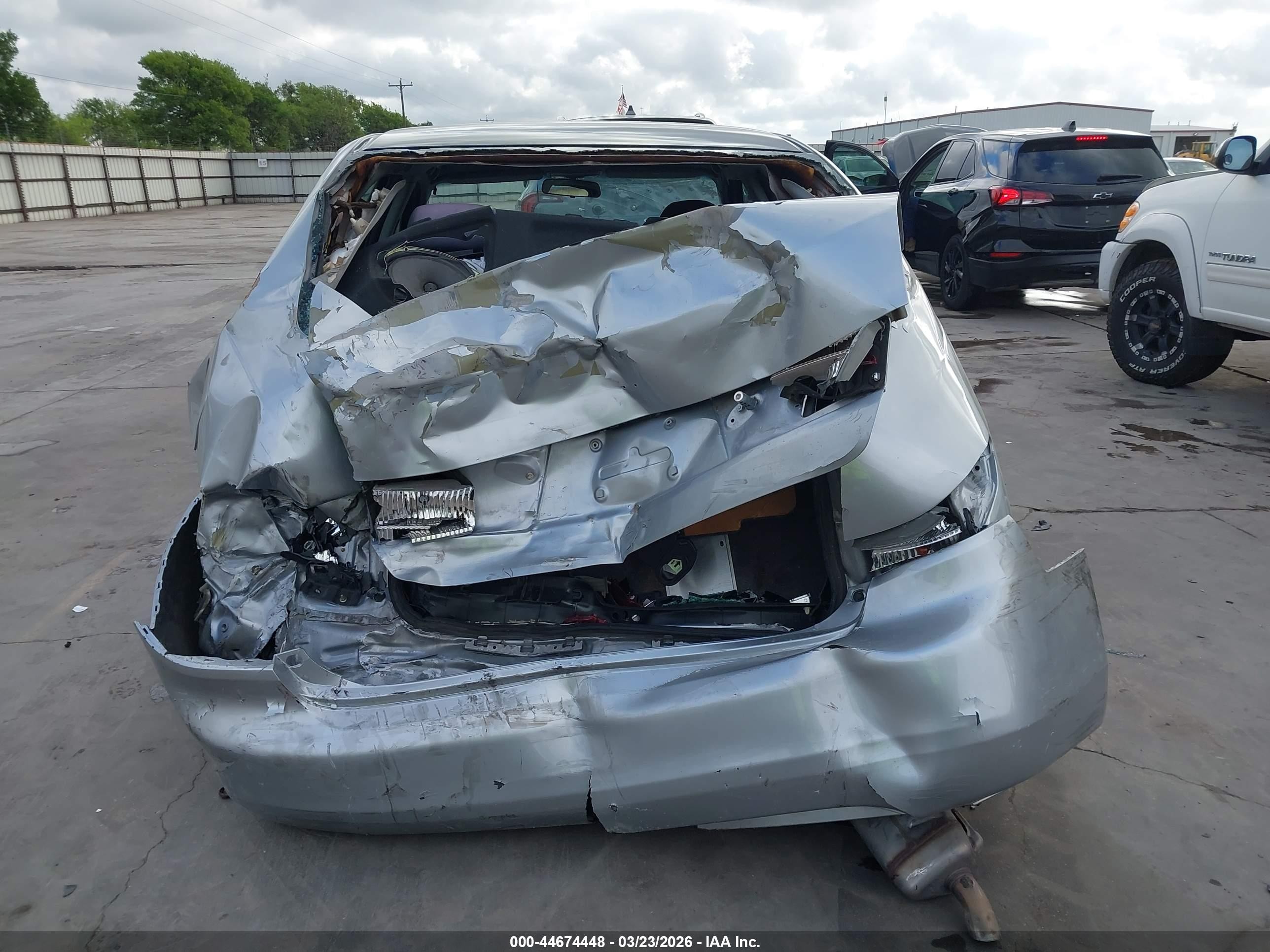 2004 Honda Accord 2.4 Ex Gray vin: 1HGCM56704A077746