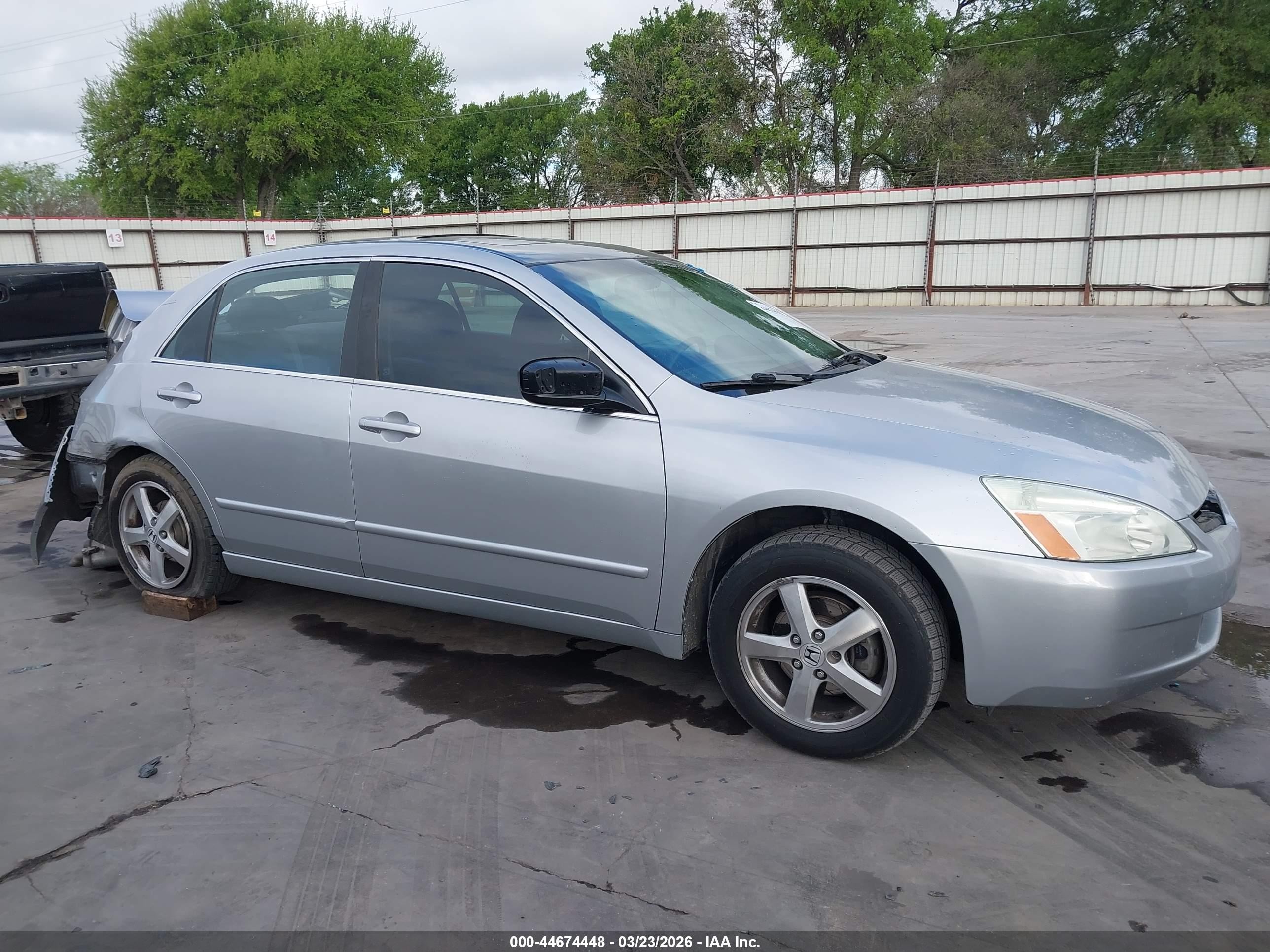 2004 Honda Accord 2.4 Ex Gray vin: 1HGCM56704A077746