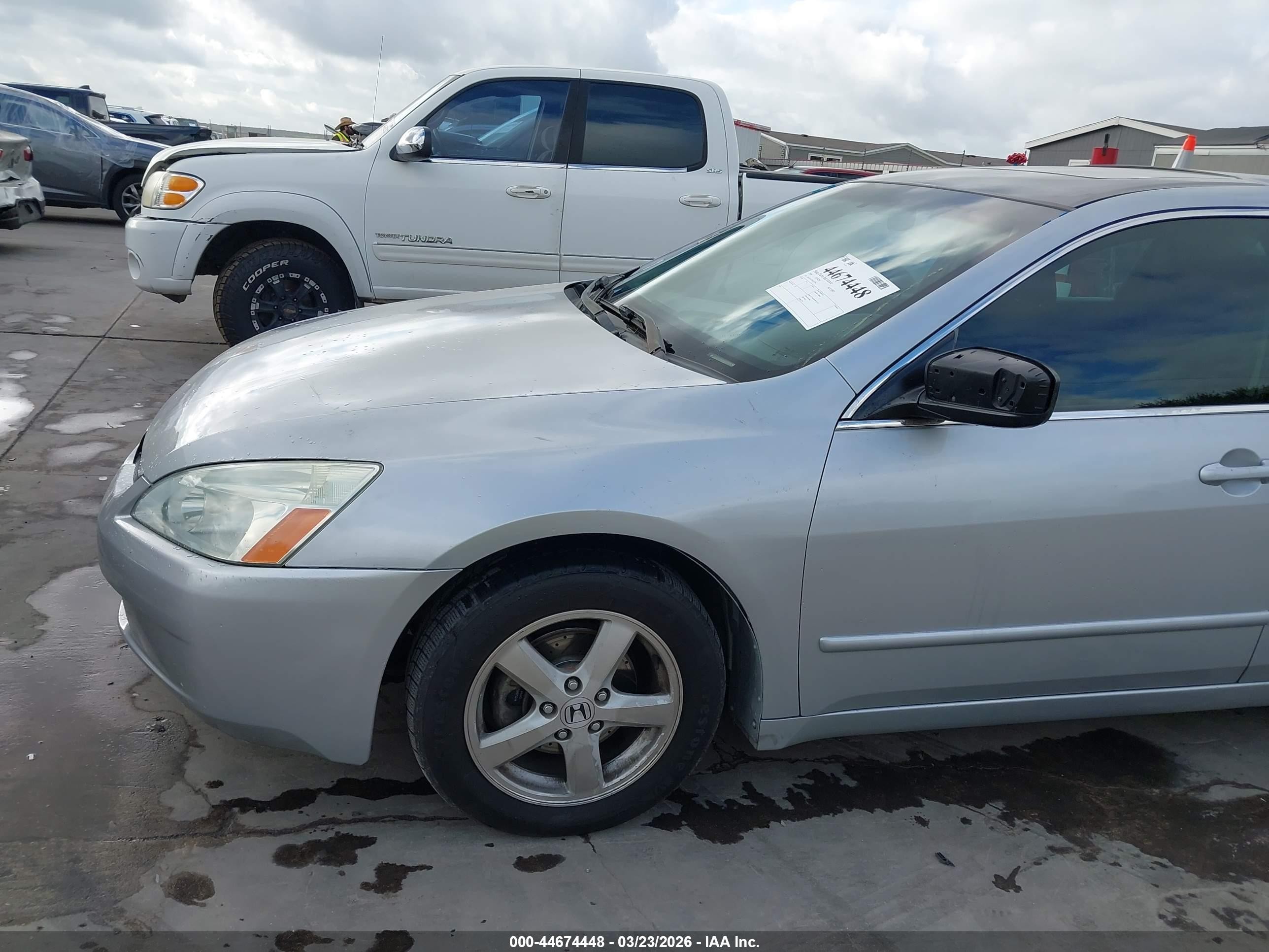 2004 Honda Accord 2.4 Ex Gray vin: 1HGCM56704A077746