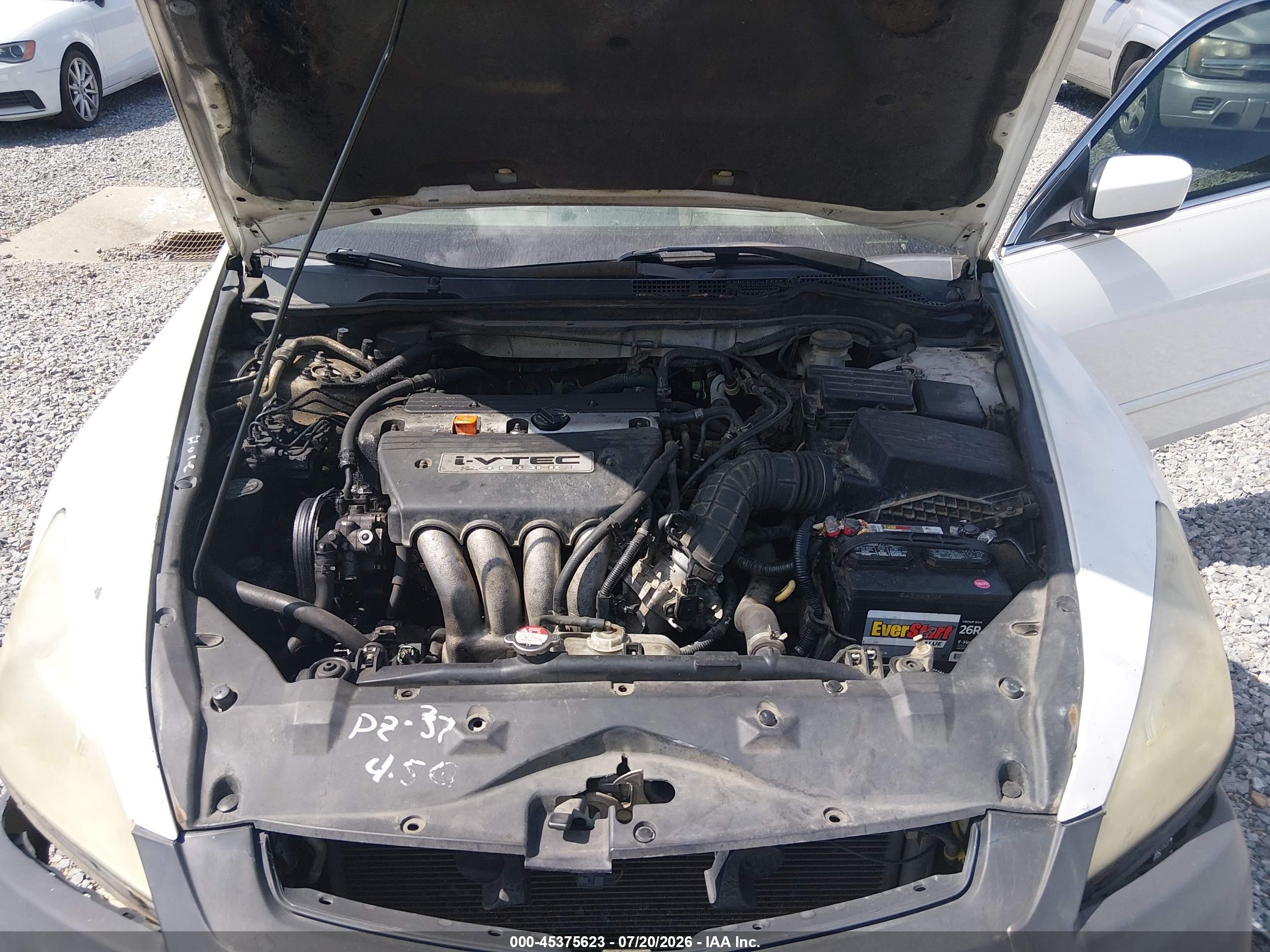 2004 Honda Accord 2.4 Ex White vin: 1HGCM56704A145382