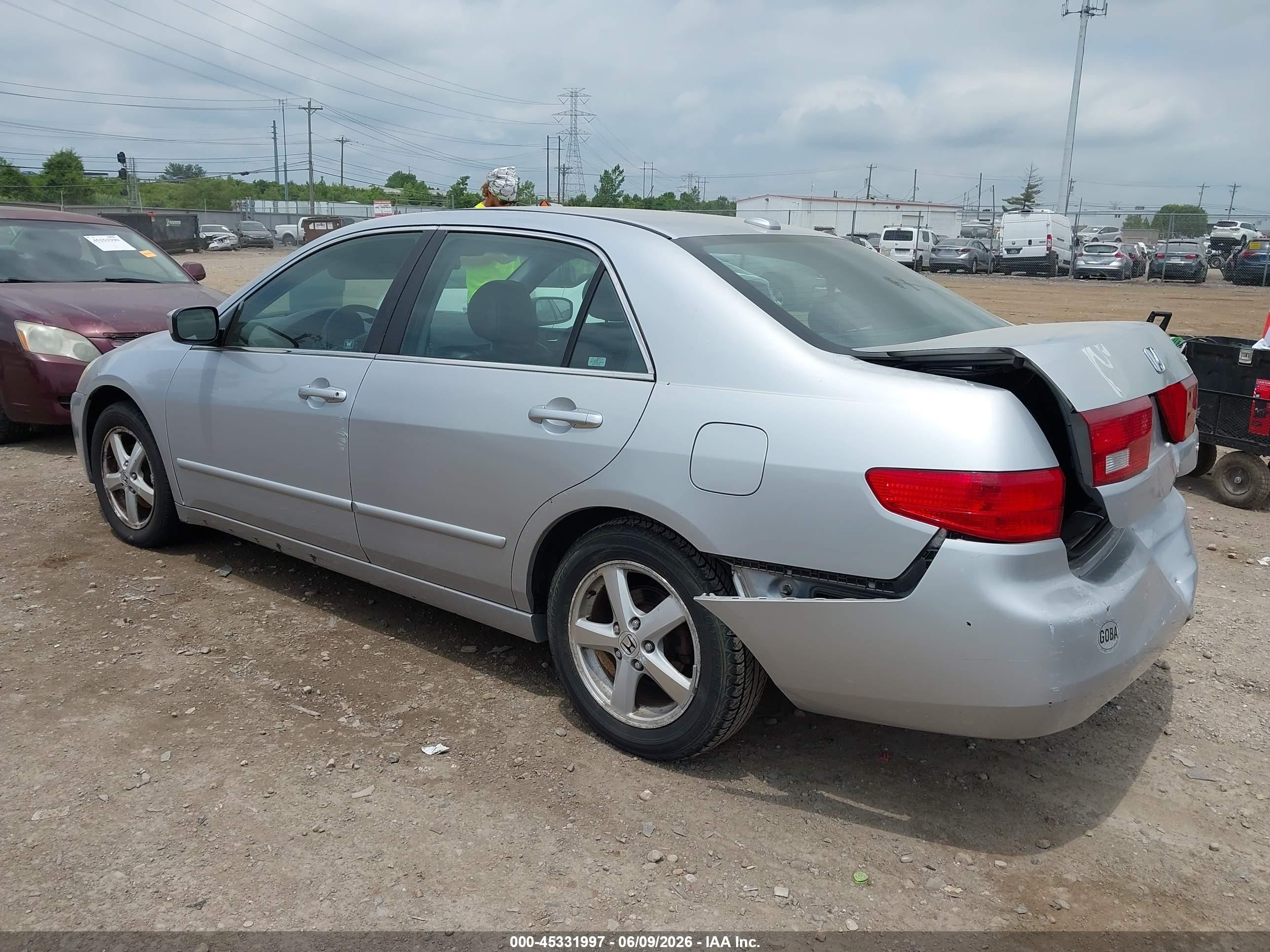 2005 Honda Accord 2.4 Ex Серебряный vin: 1HGCM56705A085010