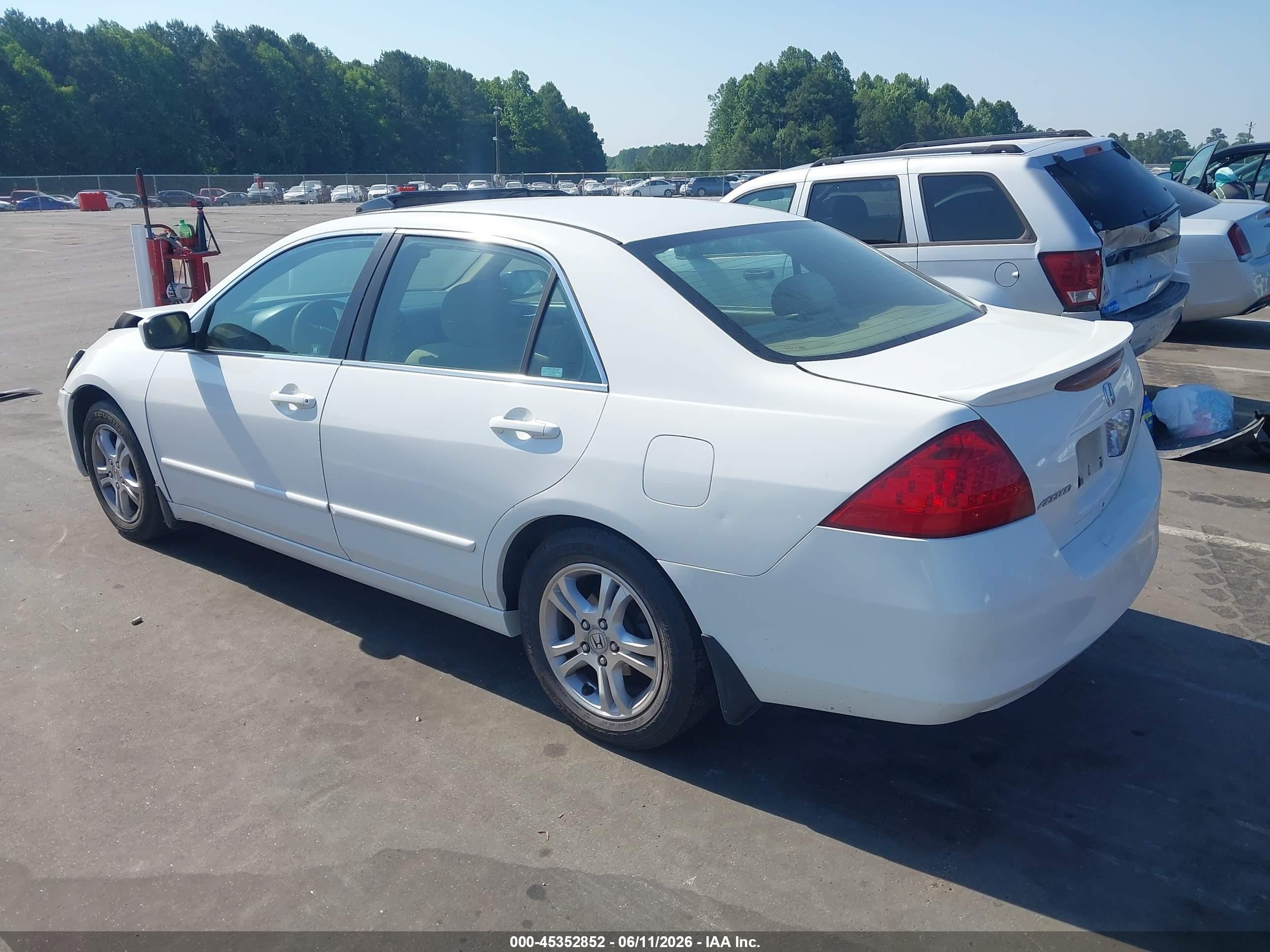 2006 Honda Accord 2.4 Ex White vin: 1HGCM56706A006405