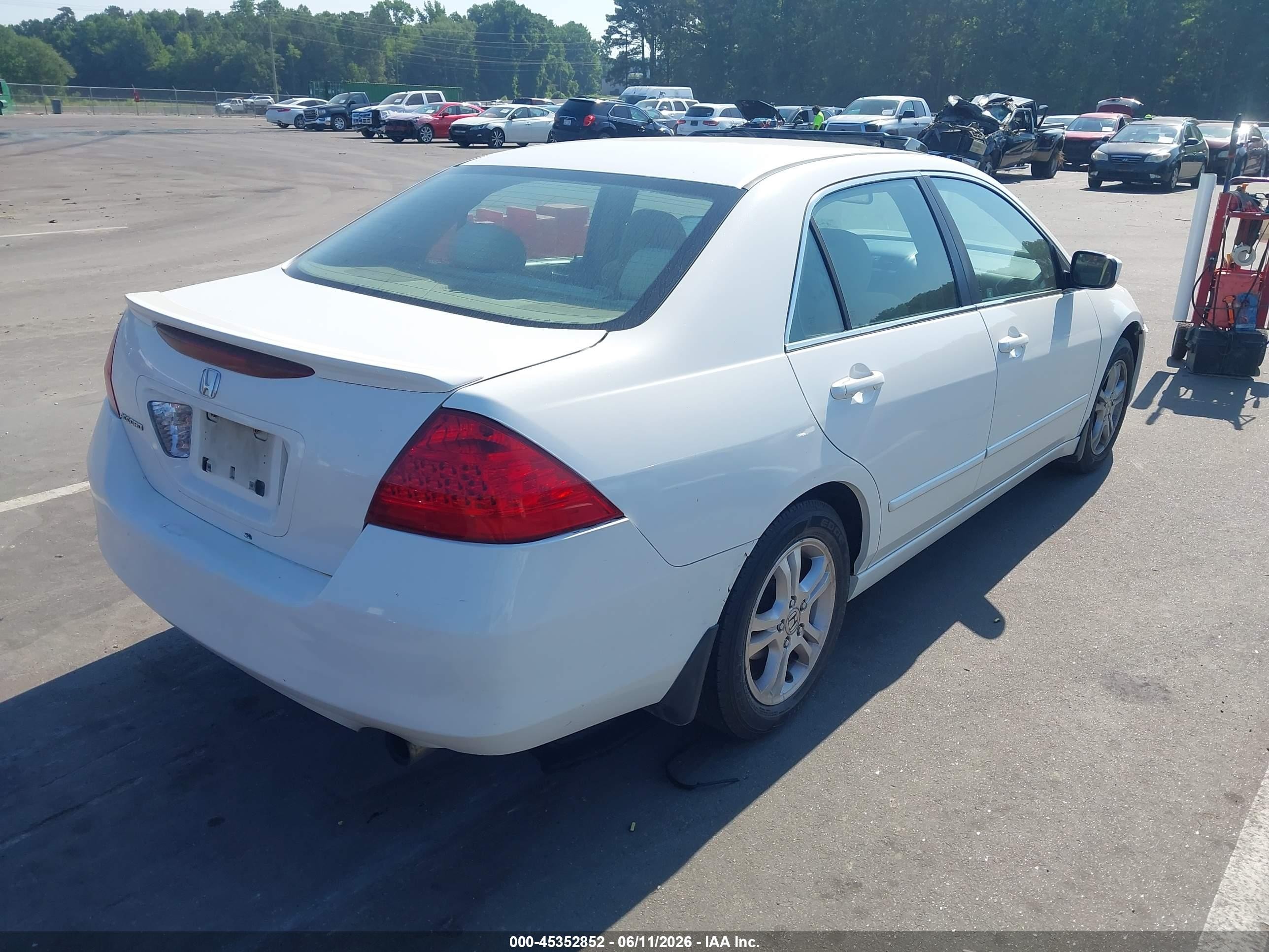 2006 Honda Accord 2.4 Ex White vin: 1HGCM56706A006405