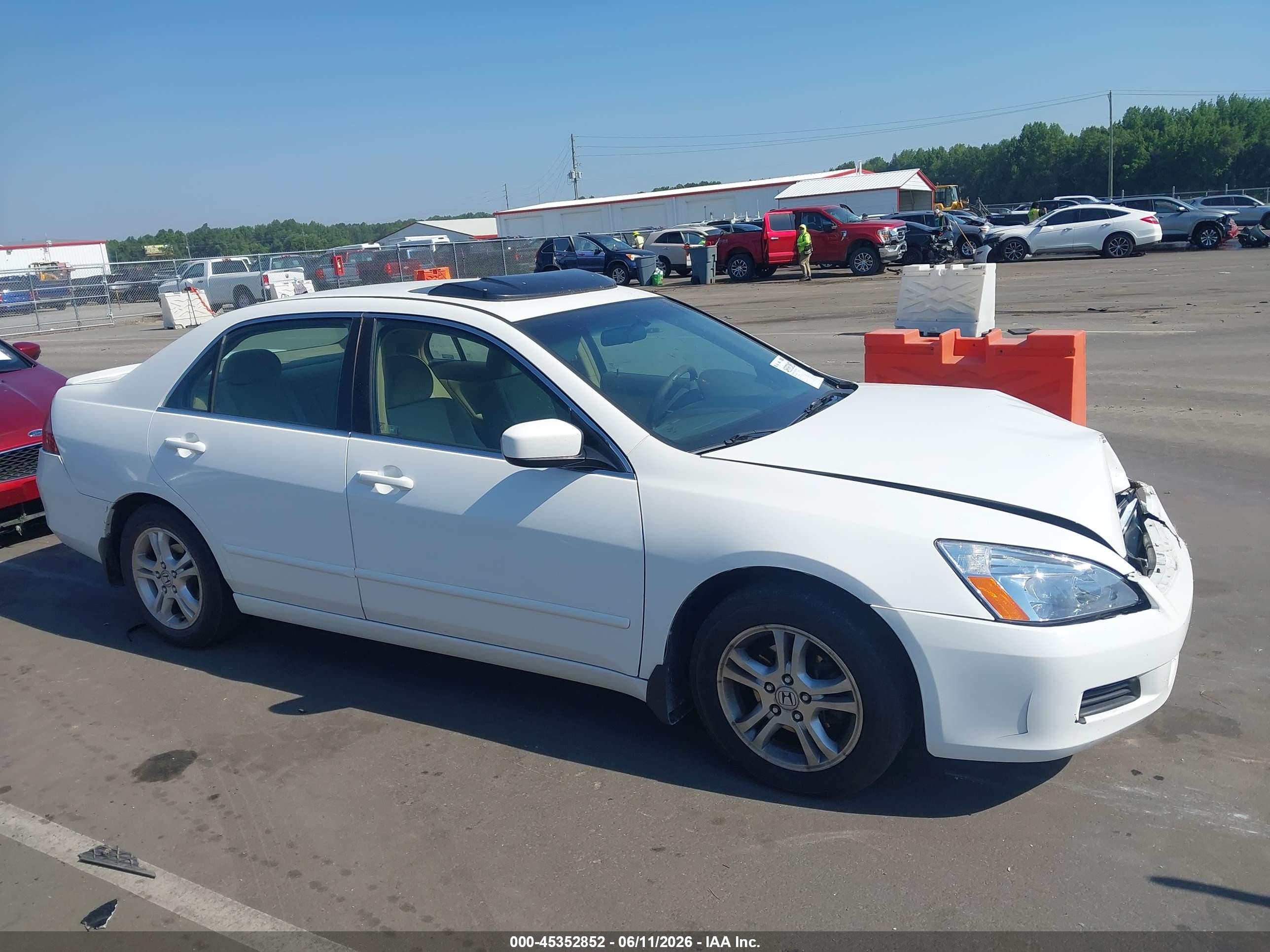 2006 Honda Accord 2.4 Ex White vin: 1HGCM56706A006405