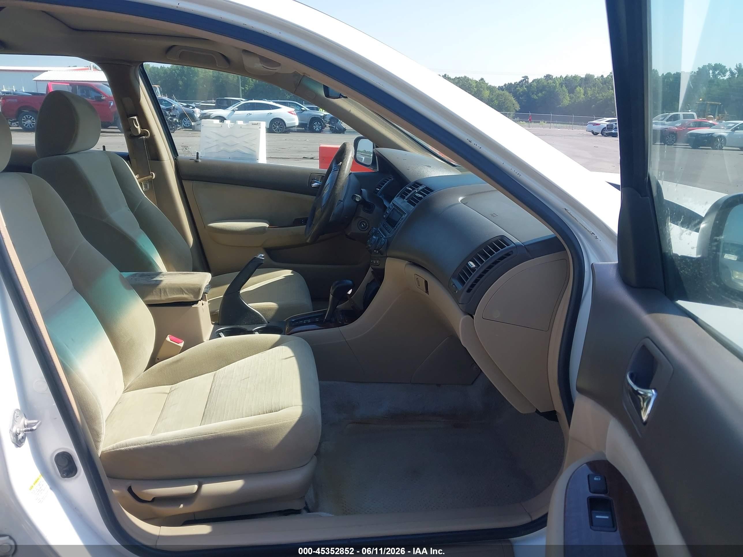 2006 Honda Accord 2.4 Ex White vin: 1HGCM56706A006405