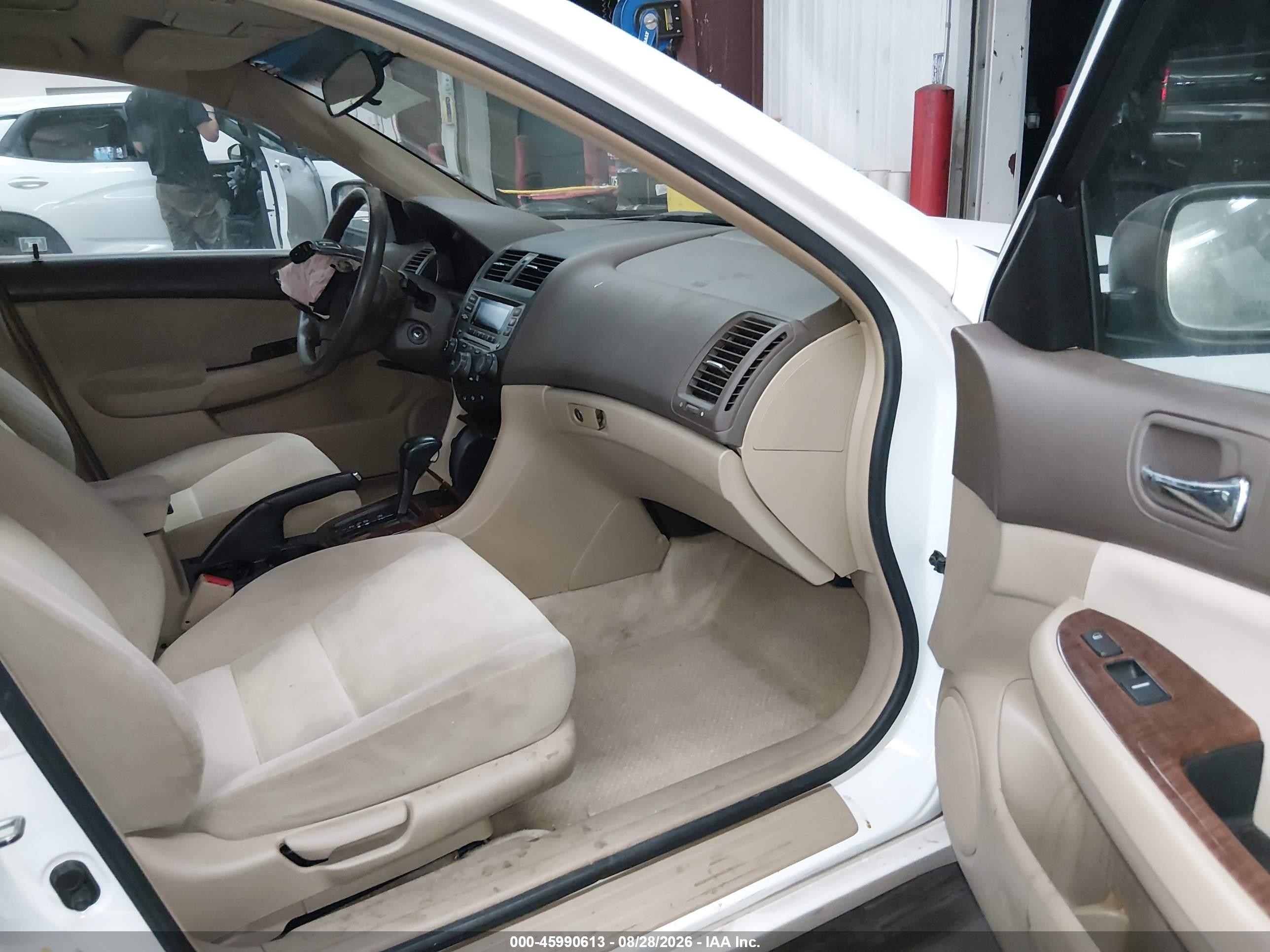 2006 Honda Accord 2.4 Ex White vin: 1HGCM56706A097806