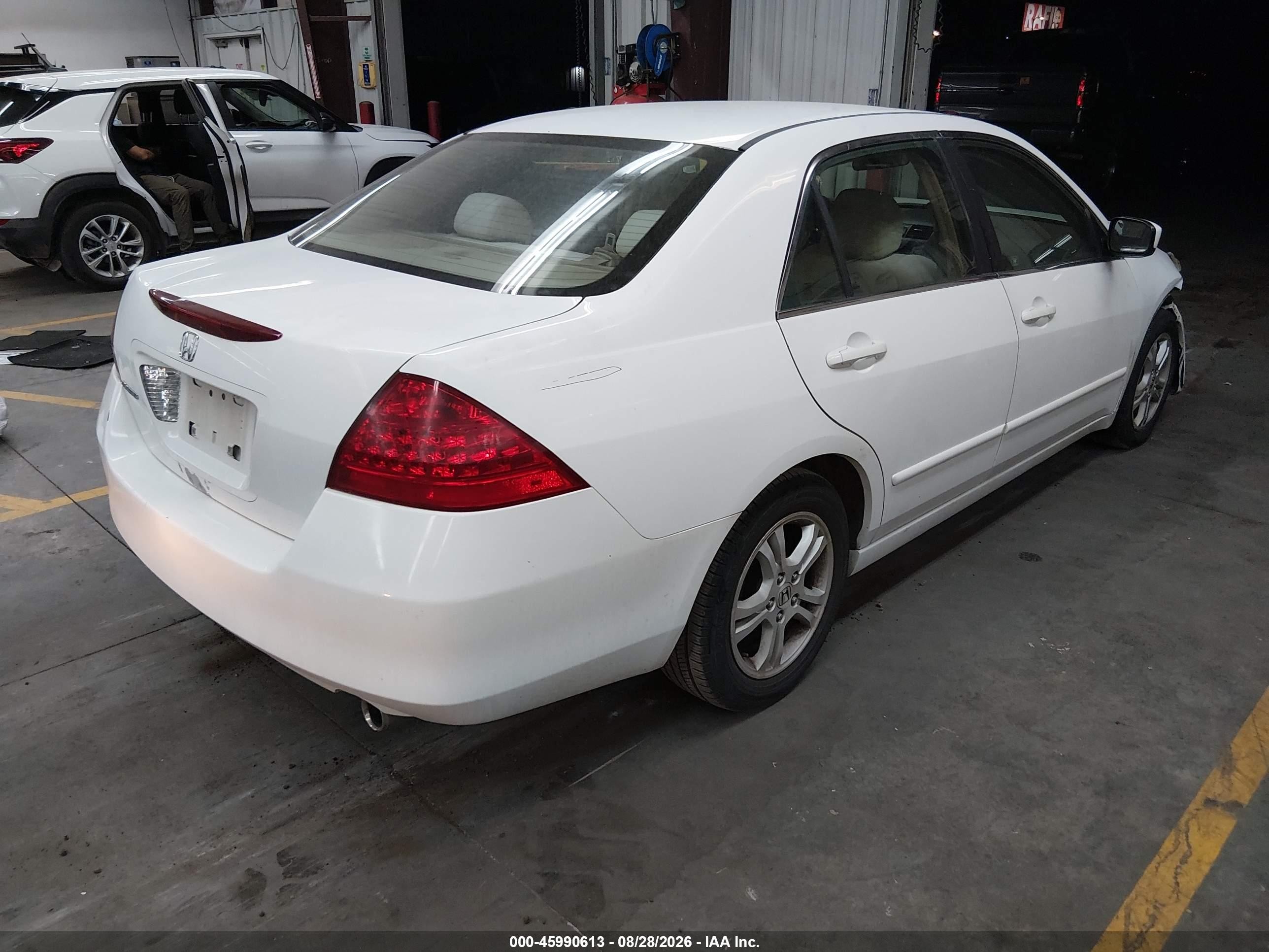 2006 Honda Accord 2.4 Ex White vin: 1HGCM56706A097806