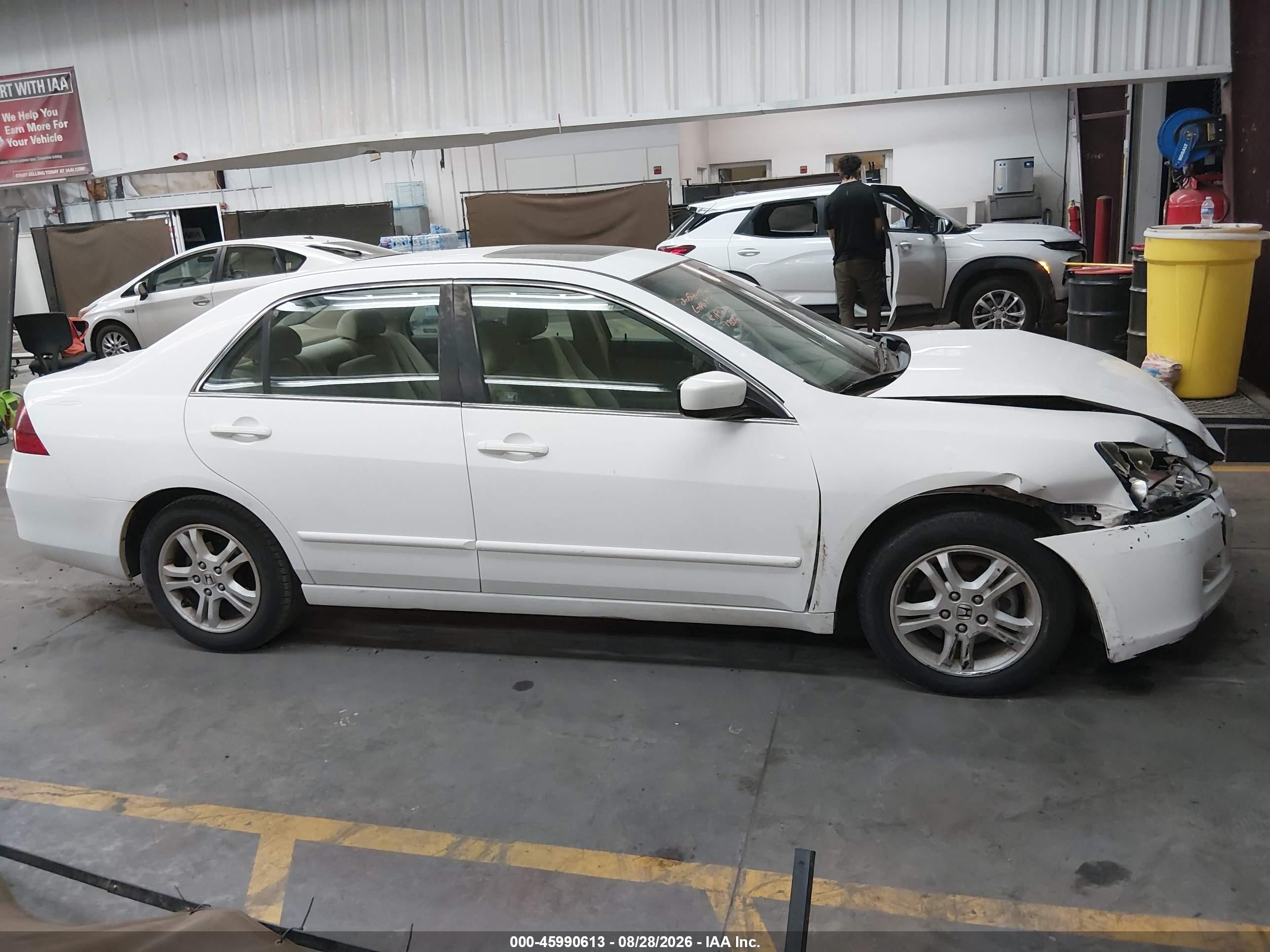2006 Honda Accord 2.4 Ex White vin: 1HGCM56706A097806