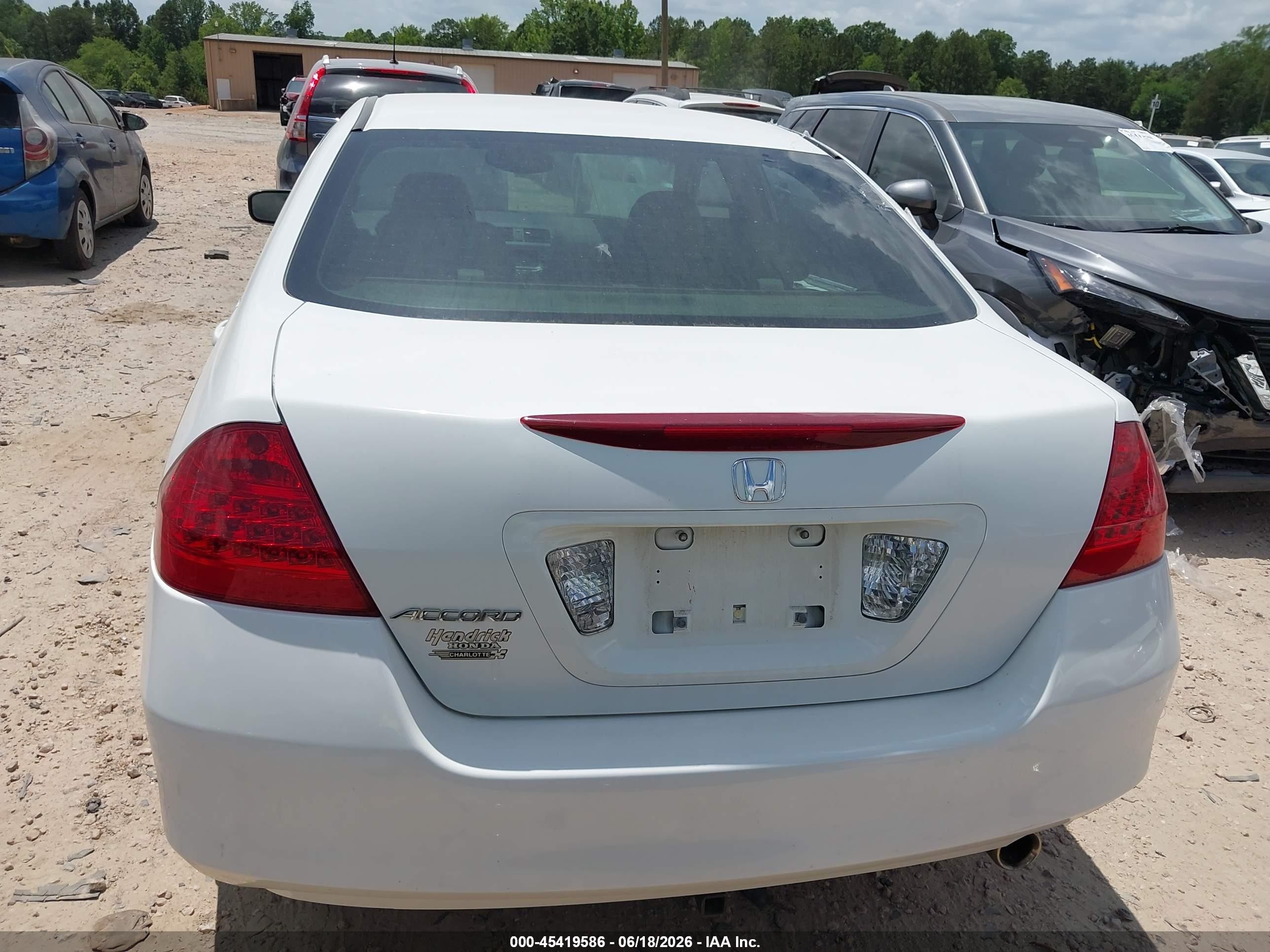 2006 Honda Accord 2.4 Ex White vin: 1HGCM56706A143666