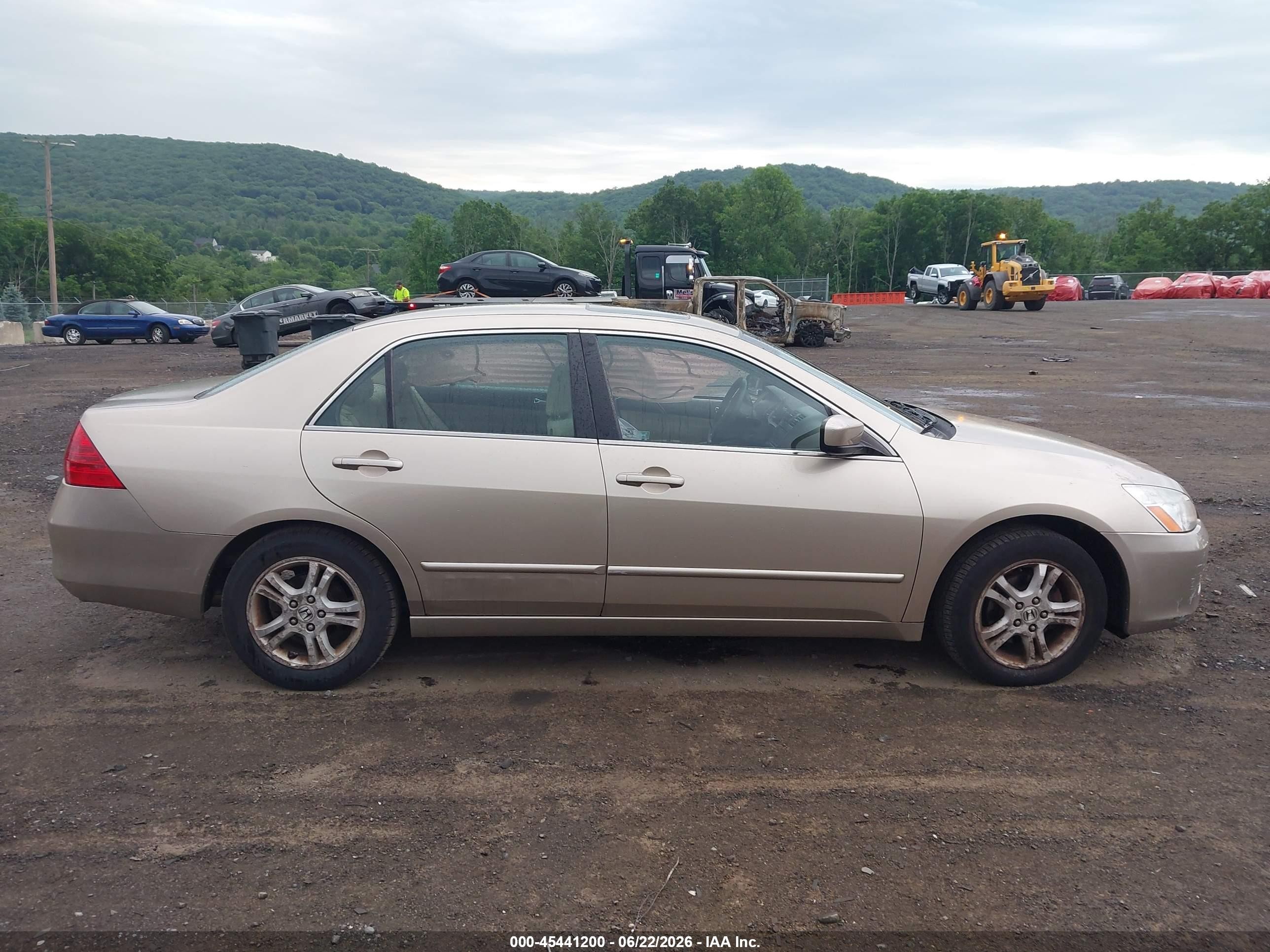 2007 Honda Accord 2.4 Ex Gold vin: 1HGCM56707A004056