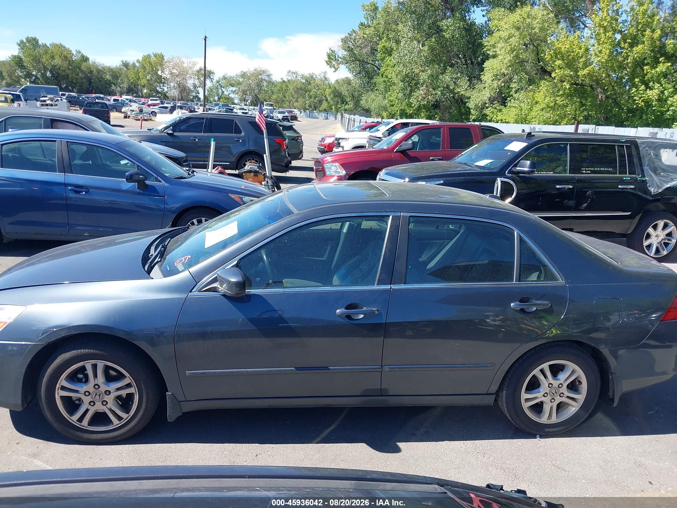 2007 Honda Accord 2.4 Ex Gray vin: 1HGCM56707A068212